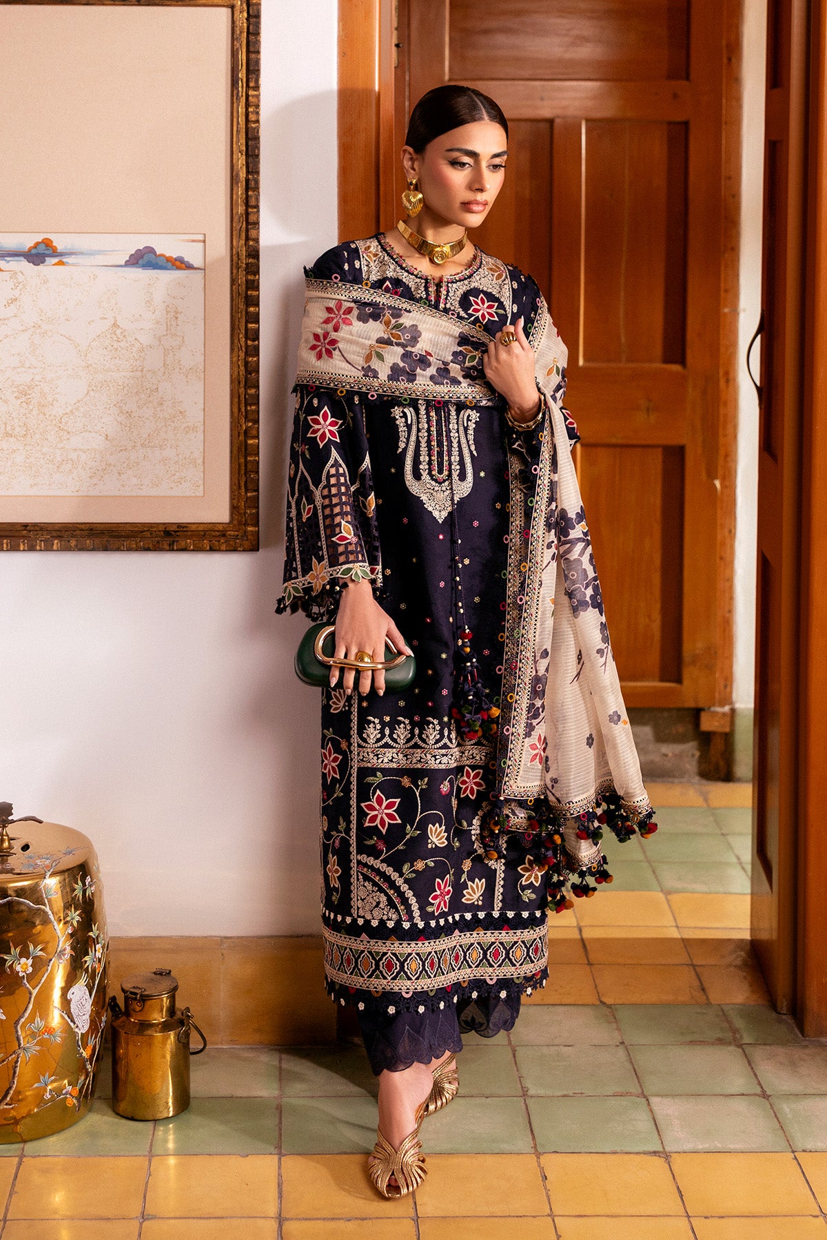 Embroidered Luxury Lawn SL26-D07