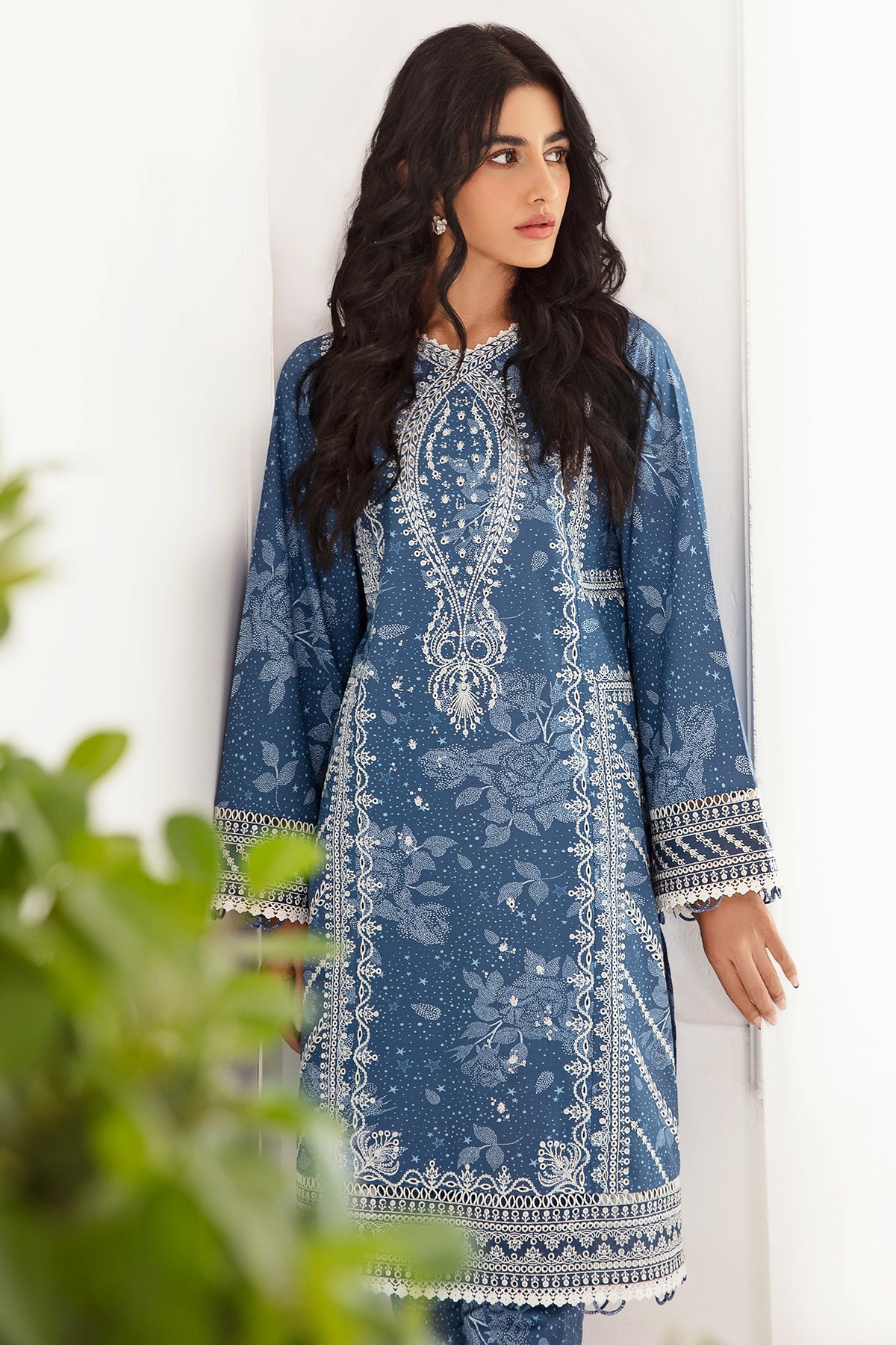 EMBROIDERED LAWN RTW - 1200