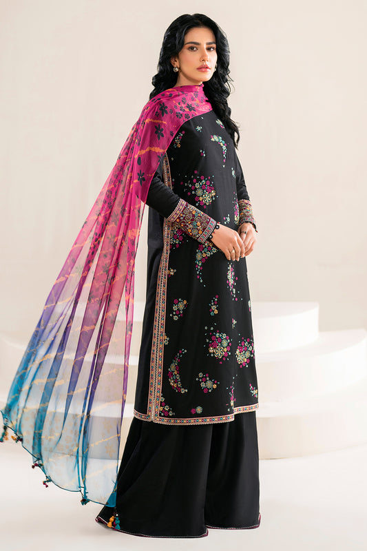 Embroidered Lawn USE-9039
