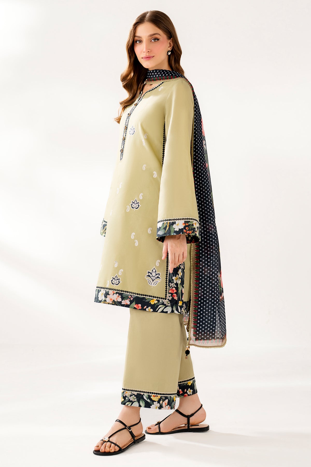 EMBROIDERED LAWN USE-9249