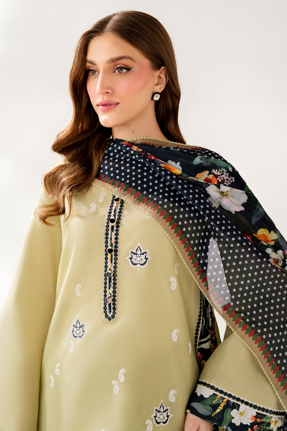EMBROIDERED LAWN USE-9249