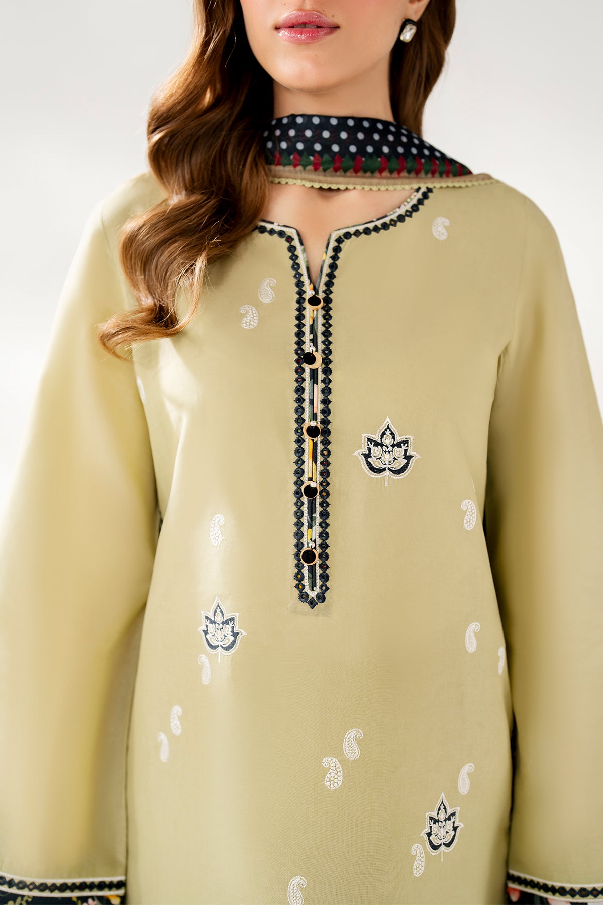 EMBROIDERED LAWN USE-9249