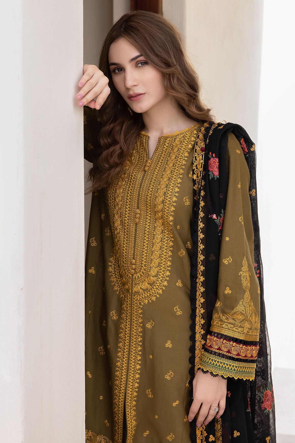 Embroidered Khaddar UWE-0004