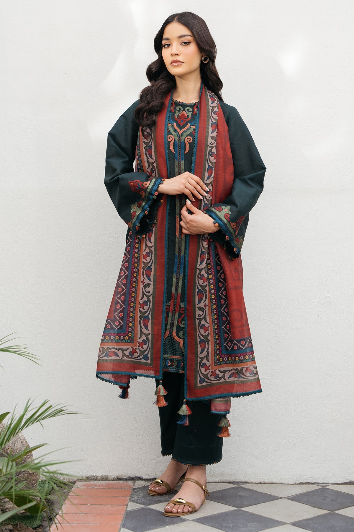 EMBROIDERED LAWN USE-9185