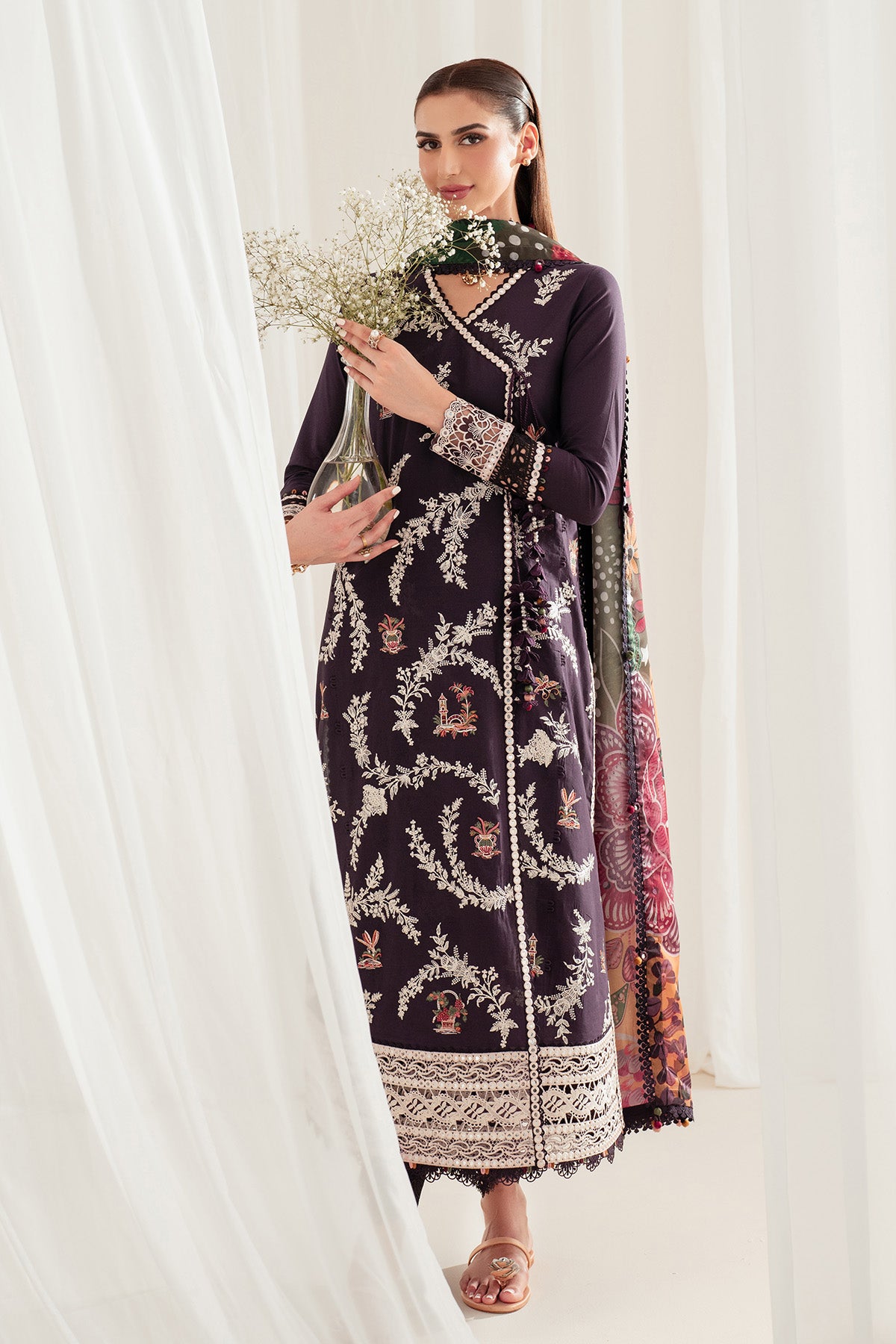 EMBROIDERED LAWN USE-9326