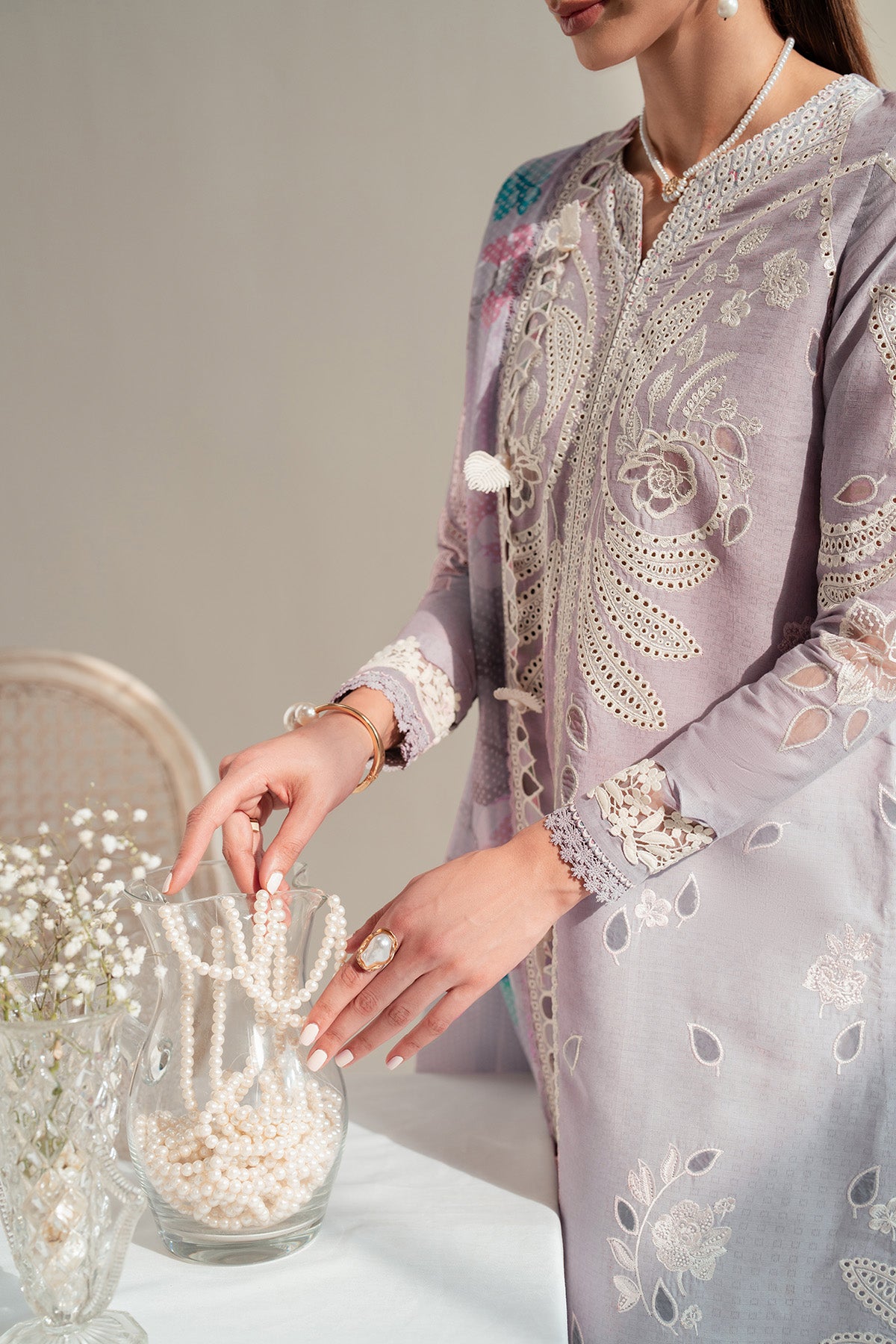 EMBROIDERED DOBBY LAWN IL'25-D06