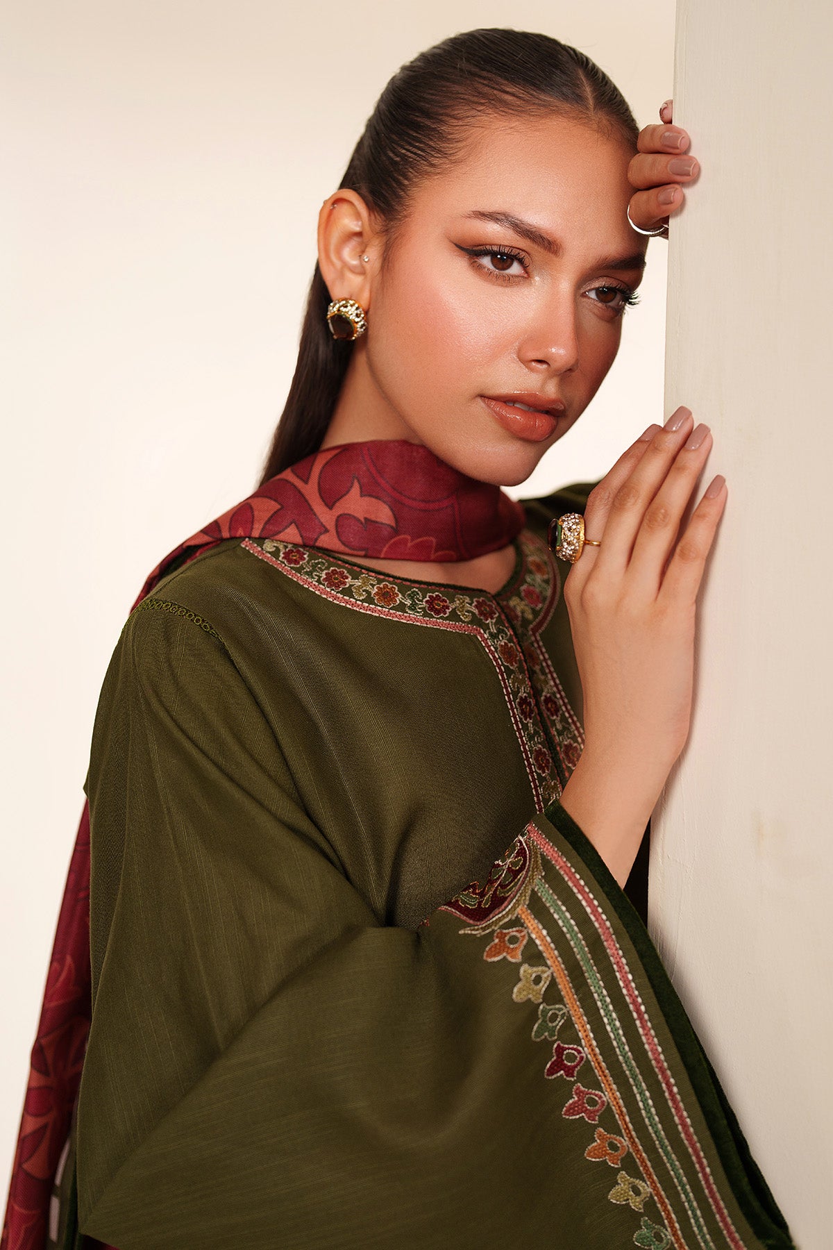 EMBROIDERED KHADDAR UW-0239