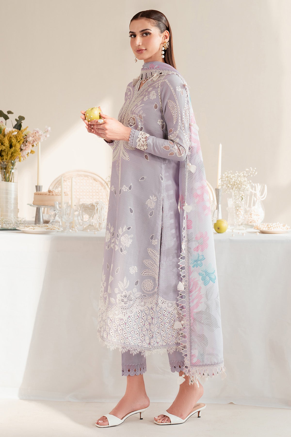EMBROIDERED DOBBY LAWN IL'25-D06