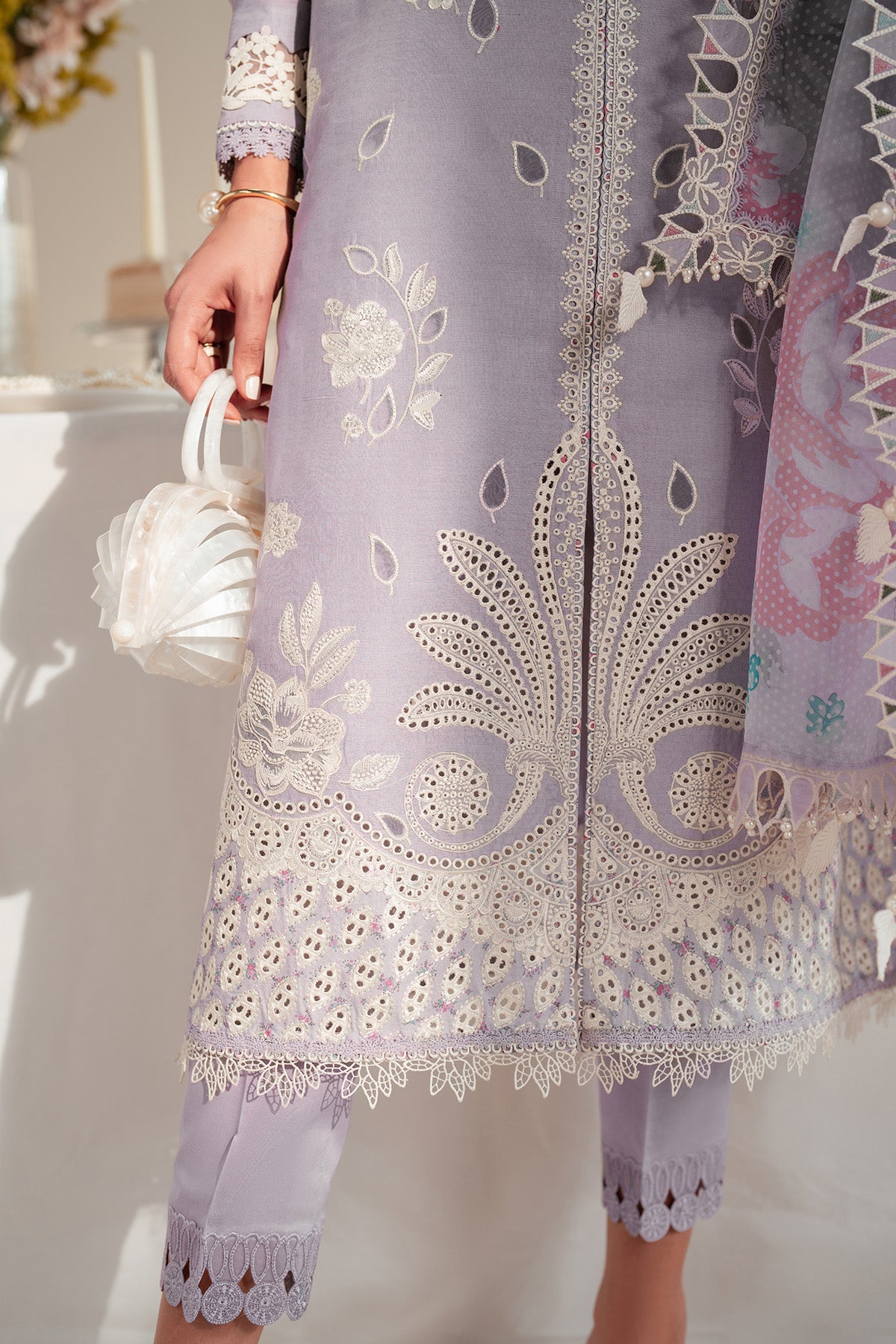 EMBROIDERED DOBBY LAWN IL'25-D06