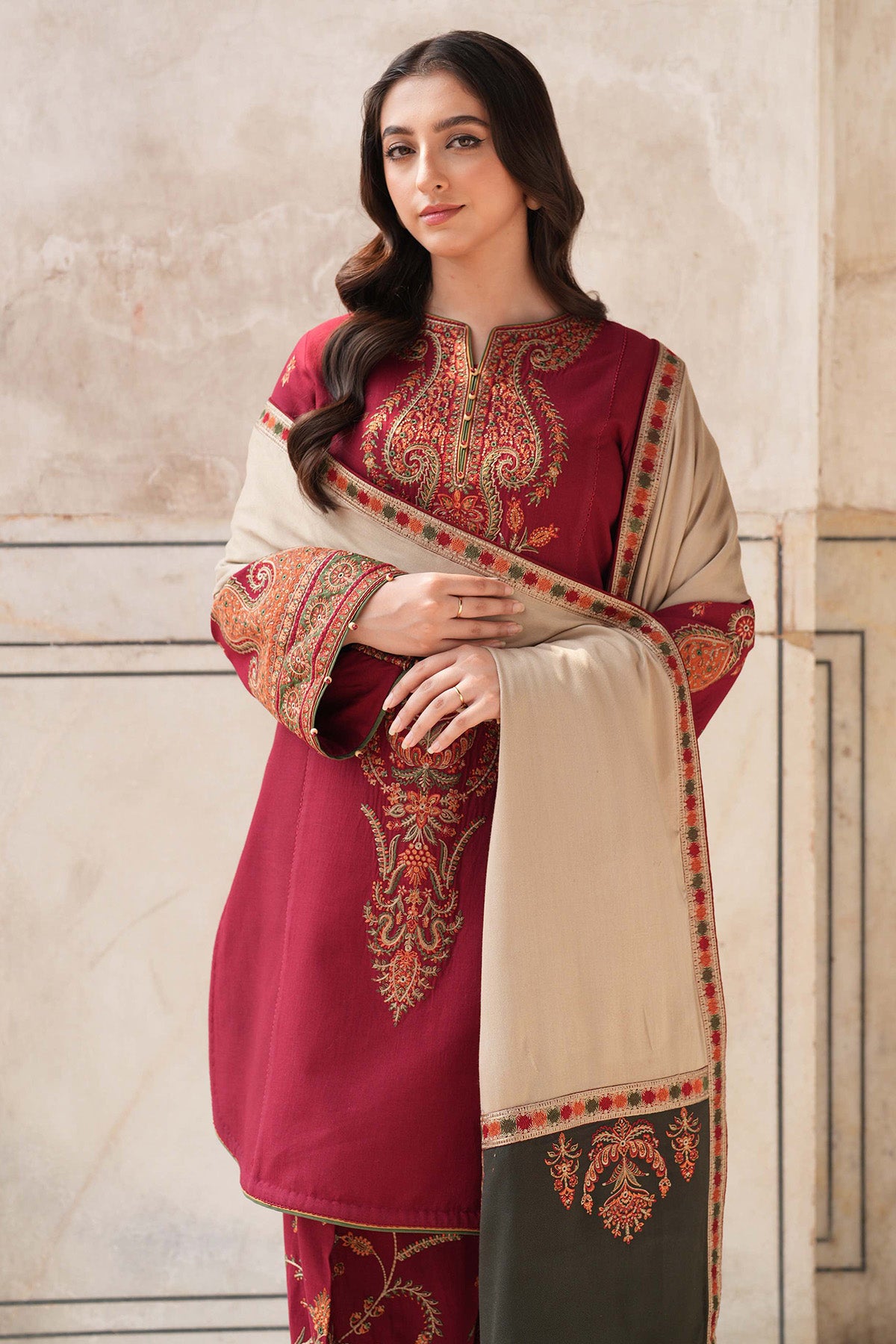 EMBROIDERED SLUB KHADDAR DW'24 D3