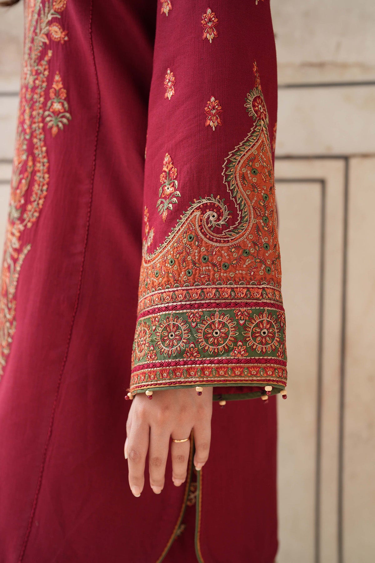 EMBROIDERED SLUB KHADDAR DW'24 D3