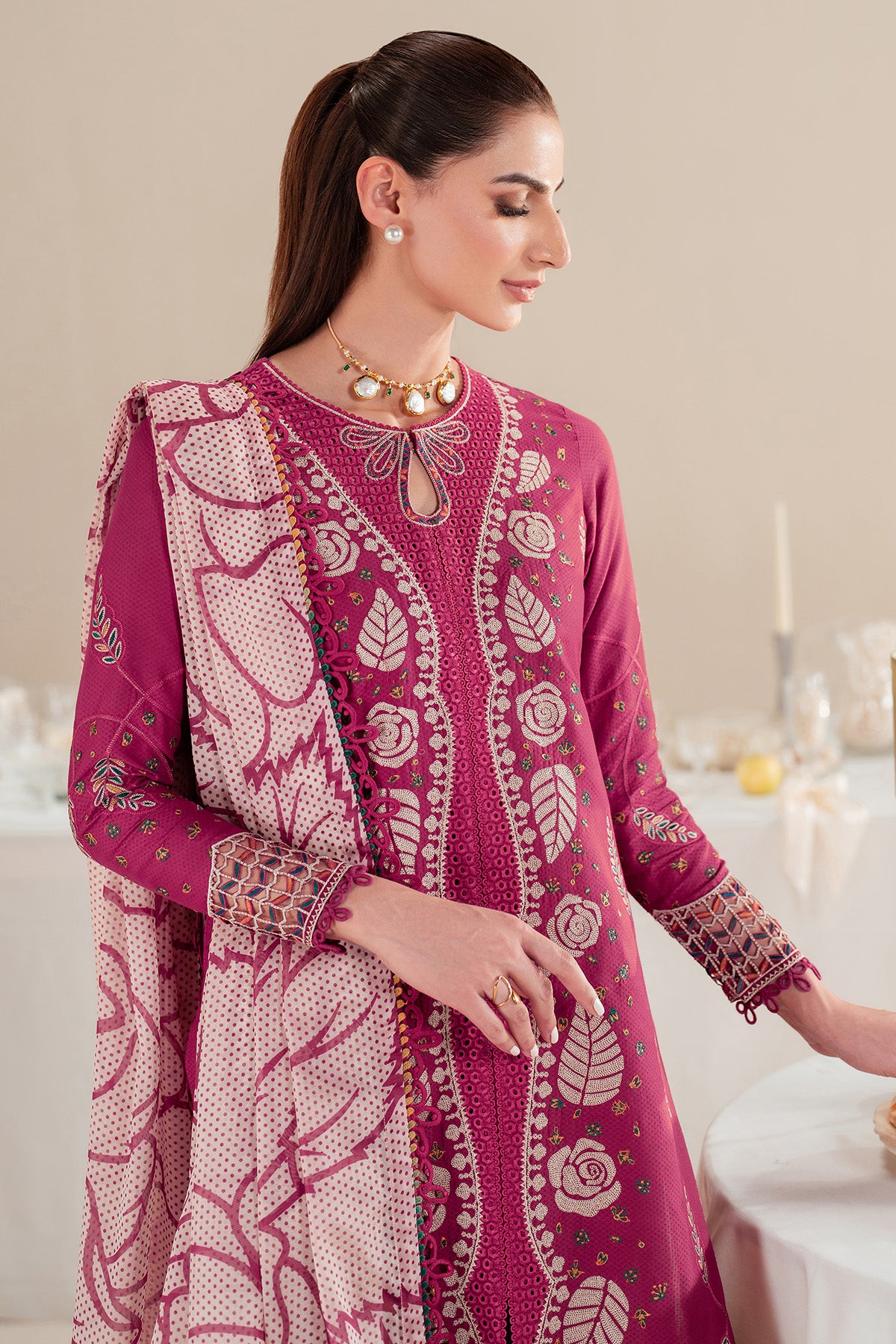 EMBROIDERED DOBBY LAWN IL'25-D05
