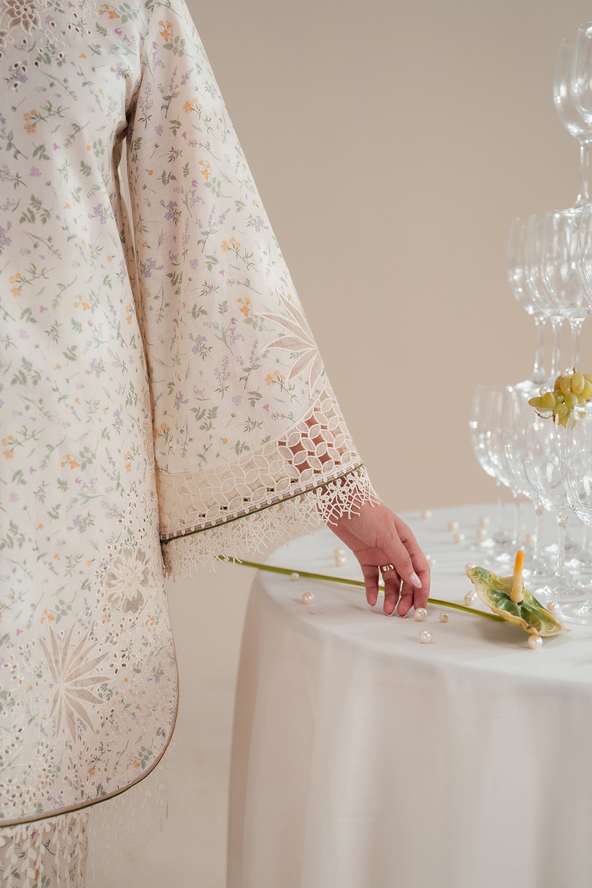 EMBROIDERED LAWN IL'25-D09