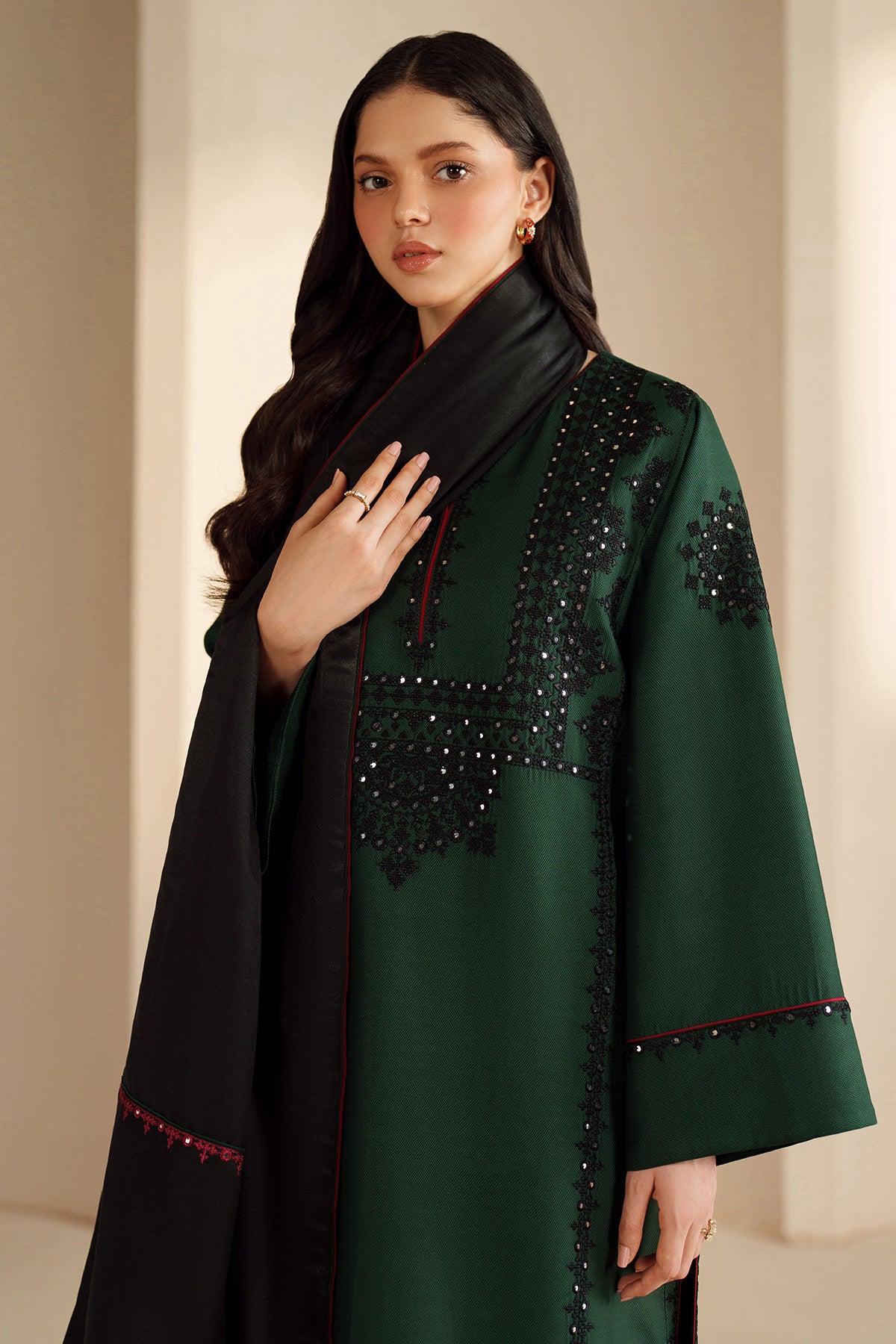 EMBROIDERED KARANDI UW-0206