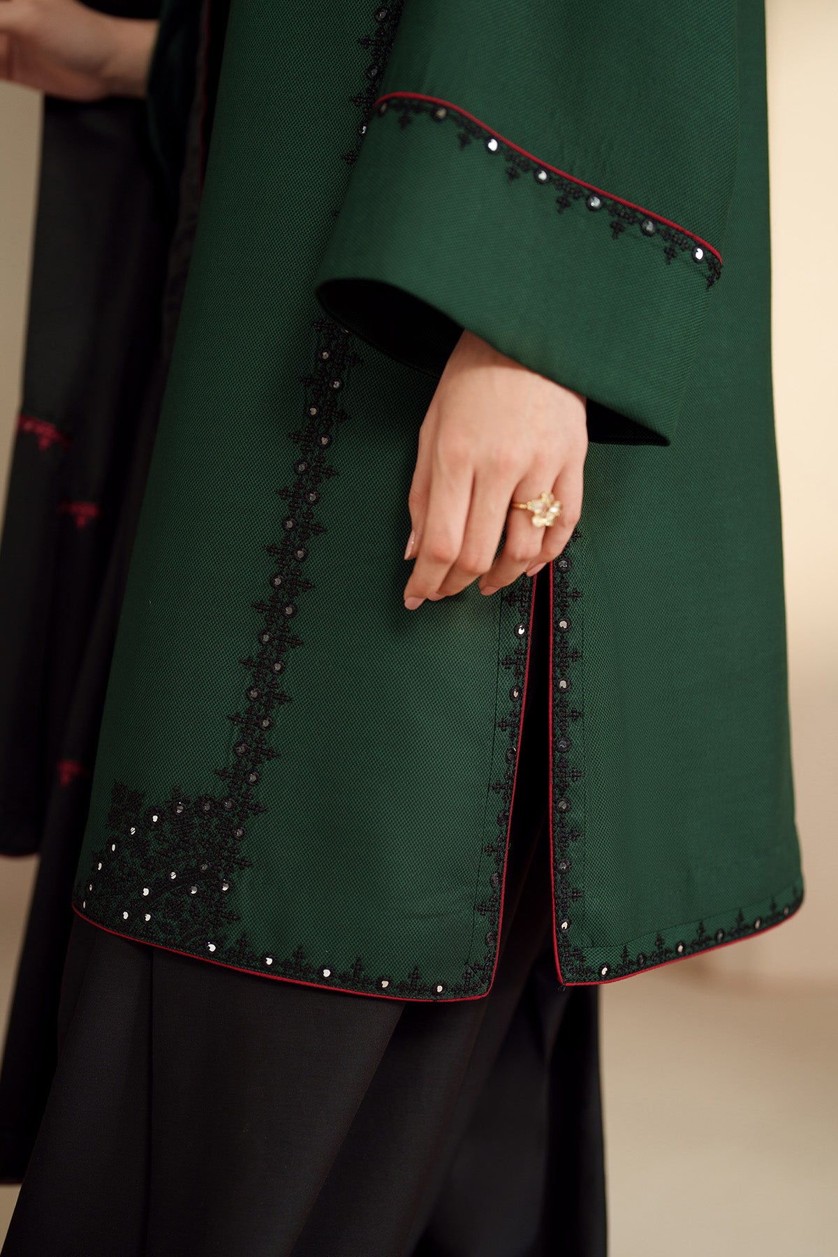 EMBROIDERED KARANDI UW-0206