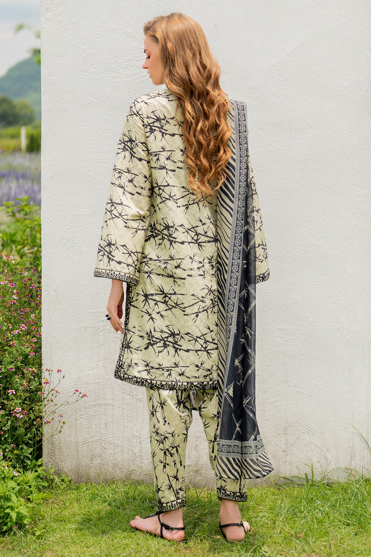 EMBROIDERED SOFT CAMBRIC RTW-1217