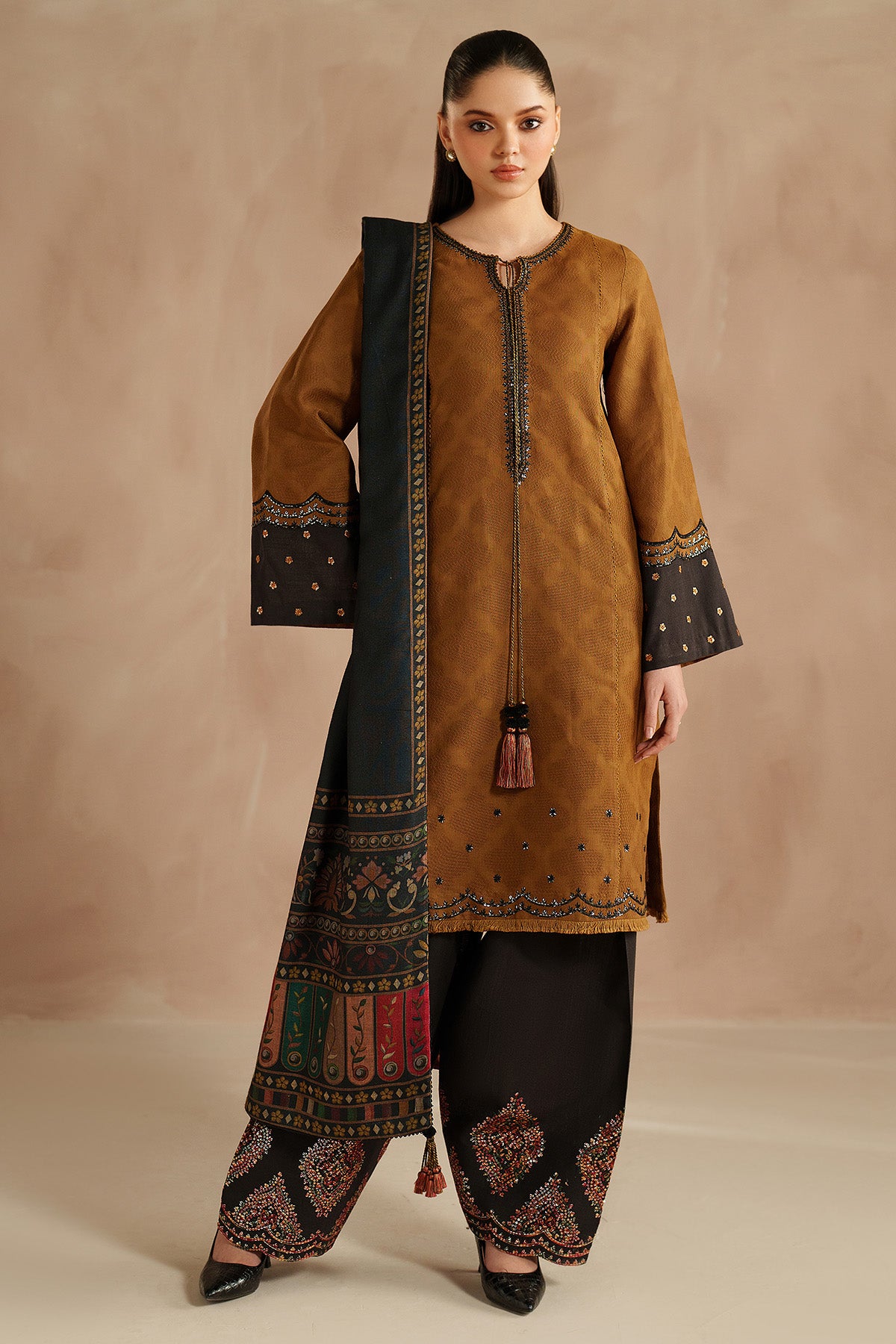 EMBROIDERED JACQUARD KHADDAR UW-0211