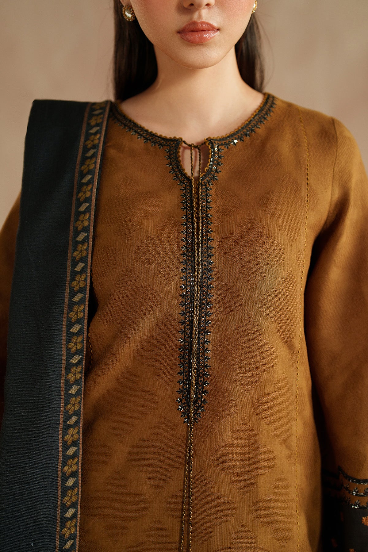 EMBROIDERED JACQUARD KHADDAR UW-0211