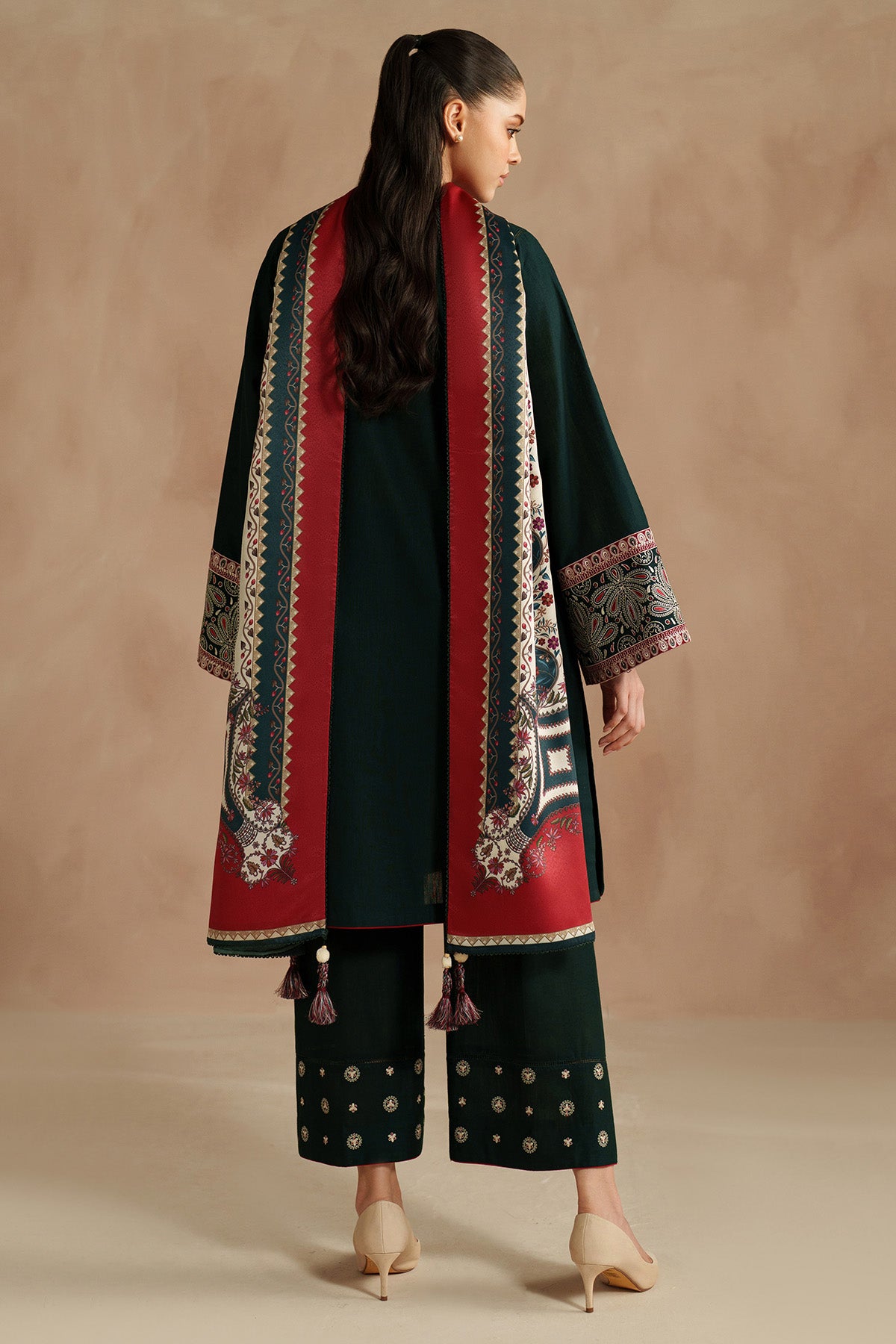 EMBROIDERED KHADDAR UW-0143