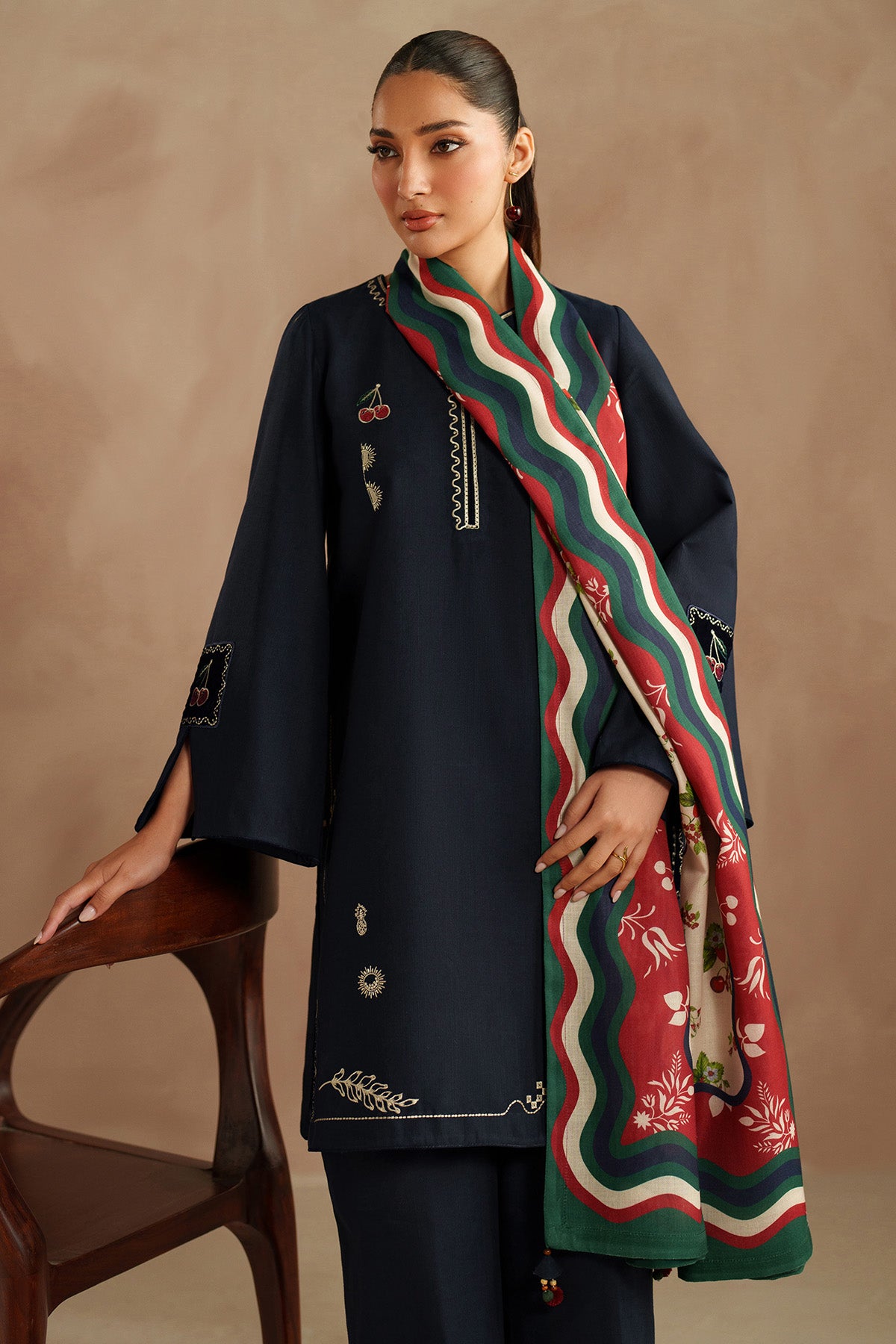EMBROIDERED KHADDAR UW-0195