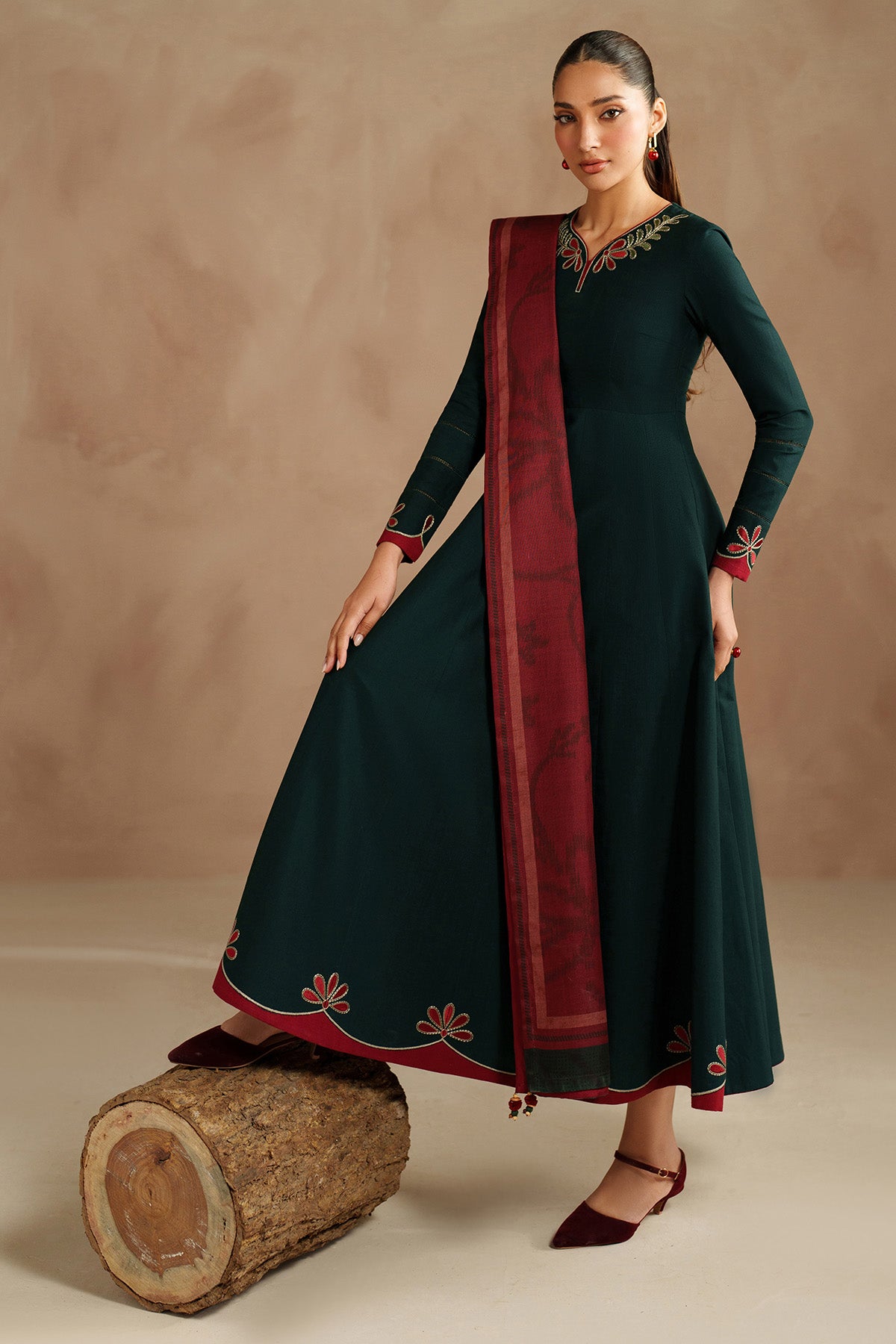 EMBROIDERED KHADDAR RTW-1265