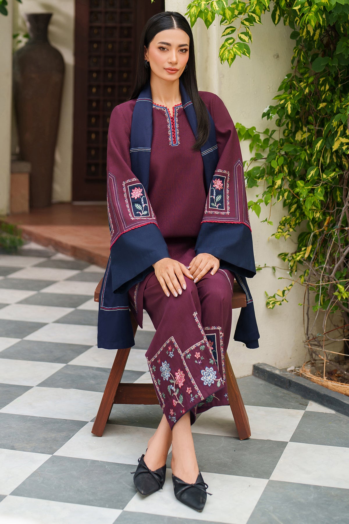 EMBROIDERED KHADDAR UW-0191