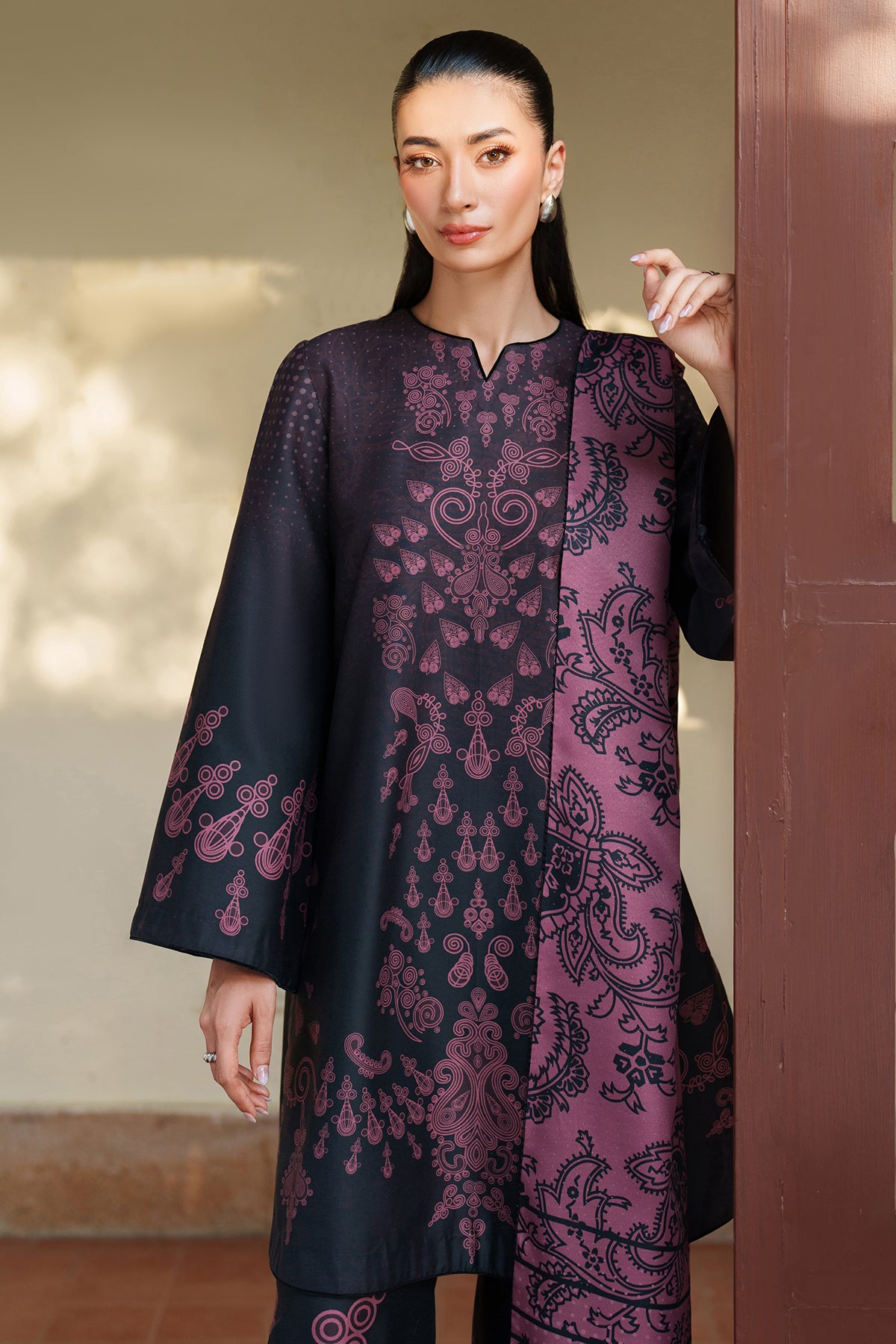 EMBROIDERED PREMIUM VISCOSE UW-0182