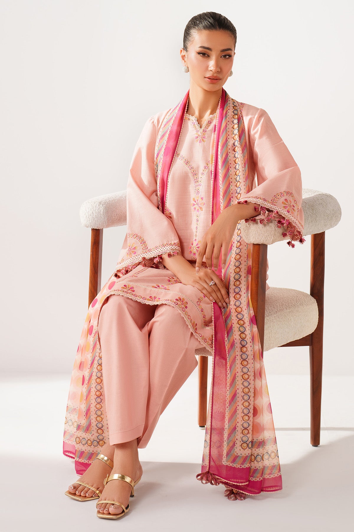 EMBROIDERED SLUB LAWN USE-9240