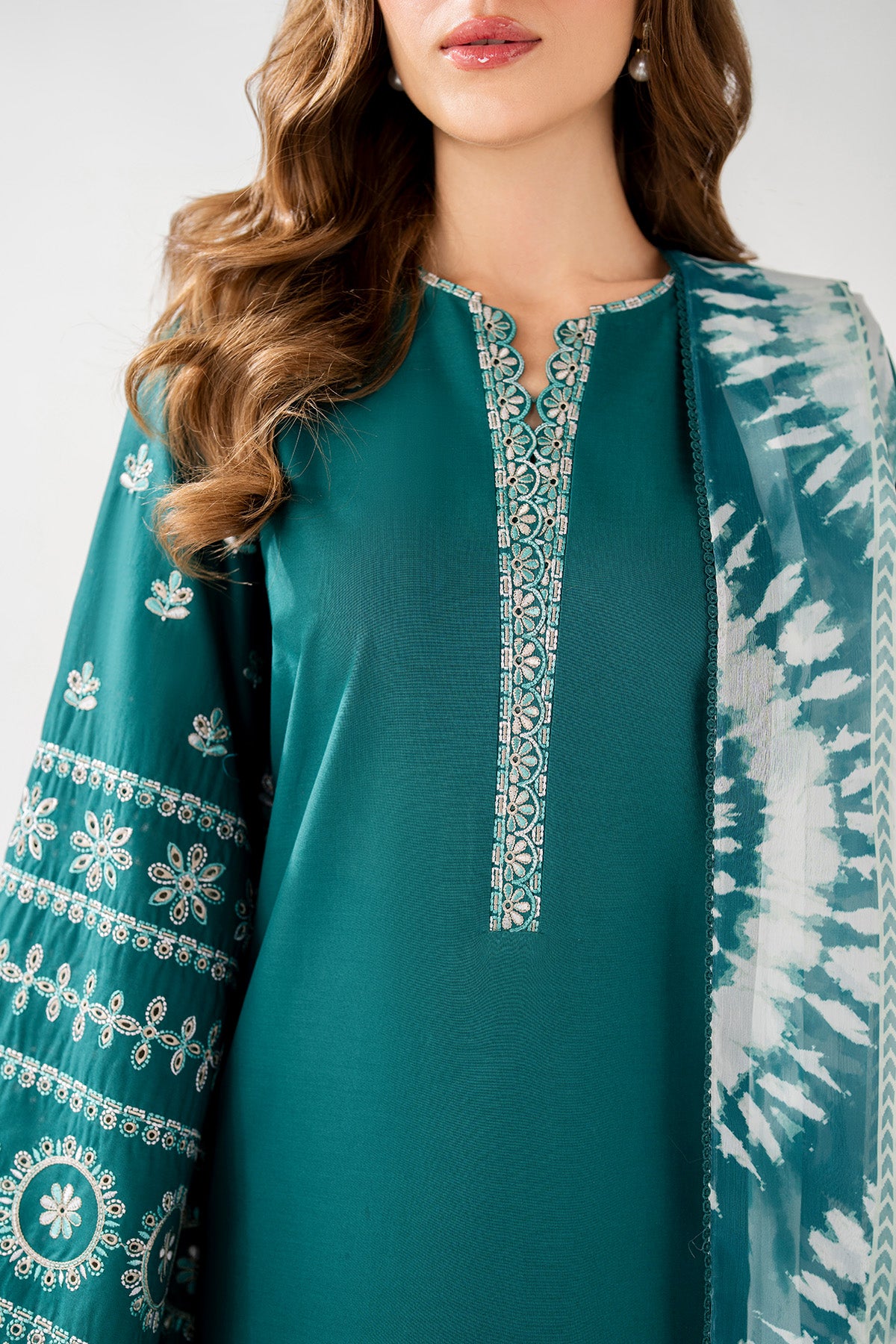 EMBROIDERED LAWN USE-9248