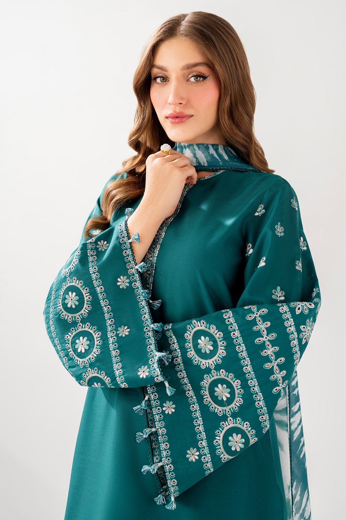 EMBROIDERED LAWN USE-9248