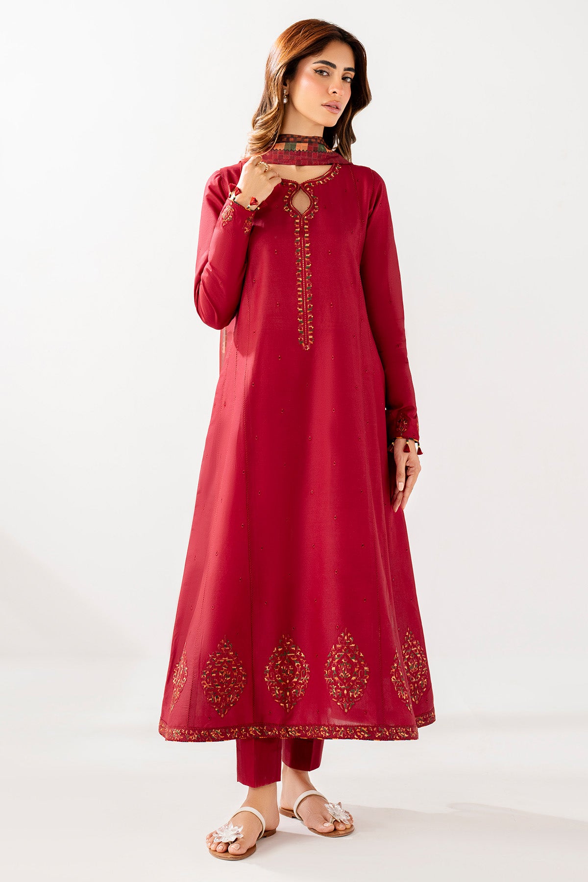 EMBROIDERED LAWN USE-9244