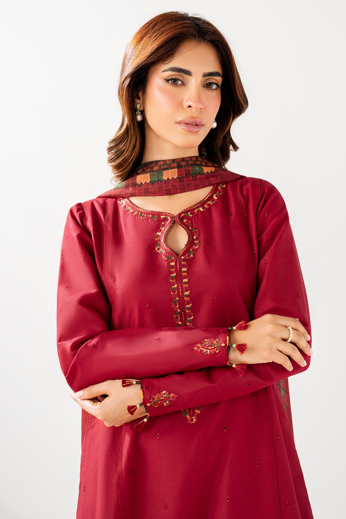 EMBROIDERED LAWN USE-9244