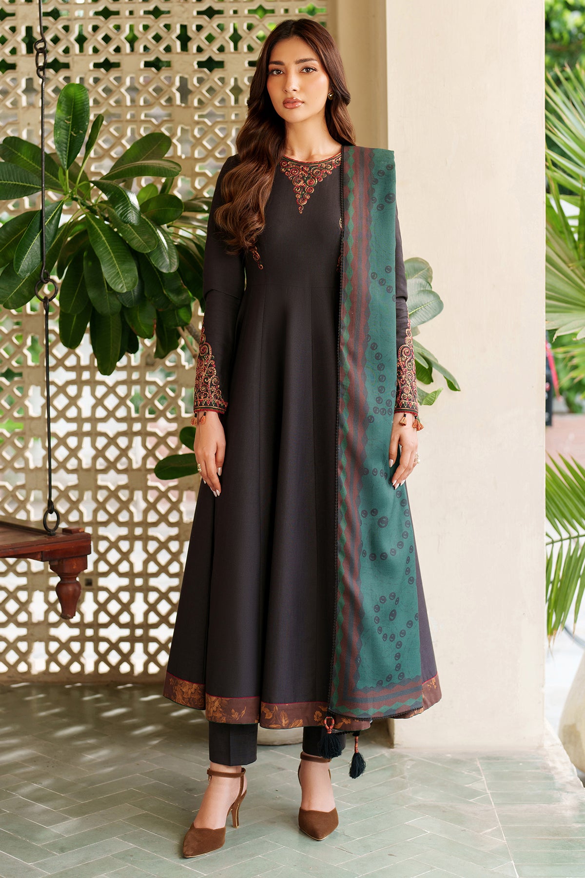 EMBROIDERED KHADDAR UW-0149