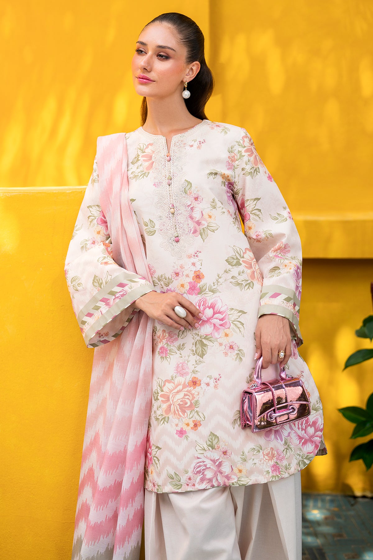 EMBROIDERED LAWN USE-9221