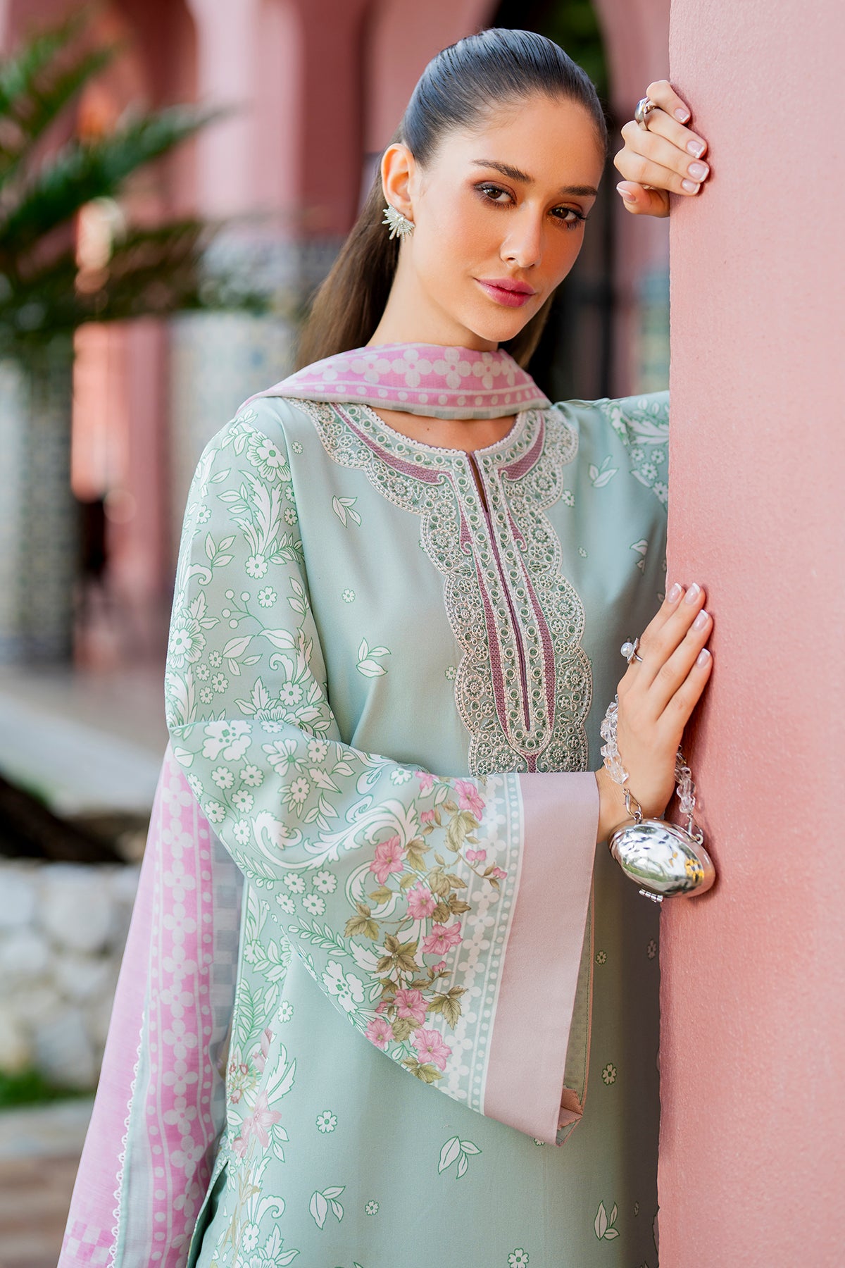 EMBROIDERED LAWN USE-9222