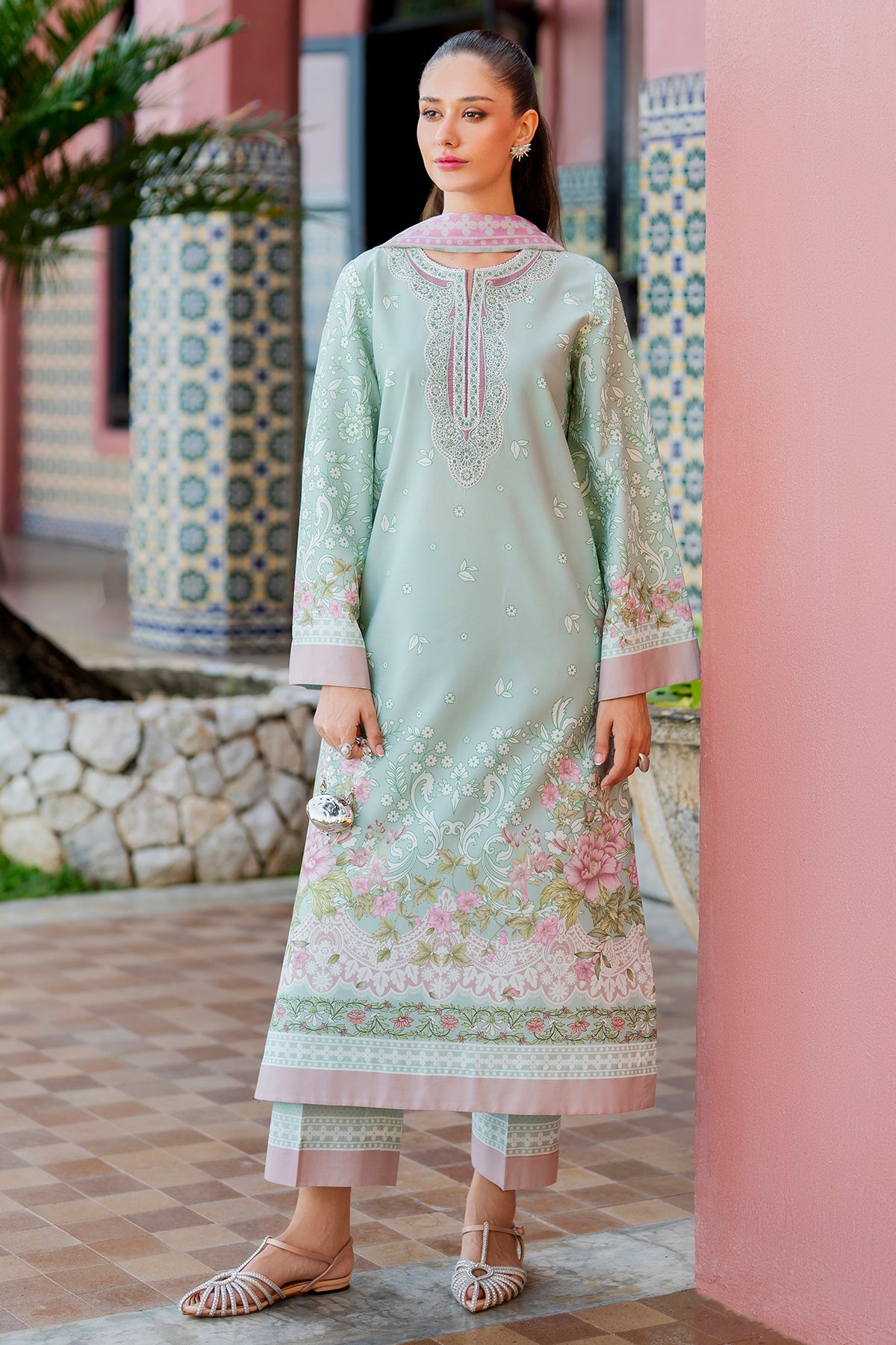 EMBROIDERED LAWN USE-9222