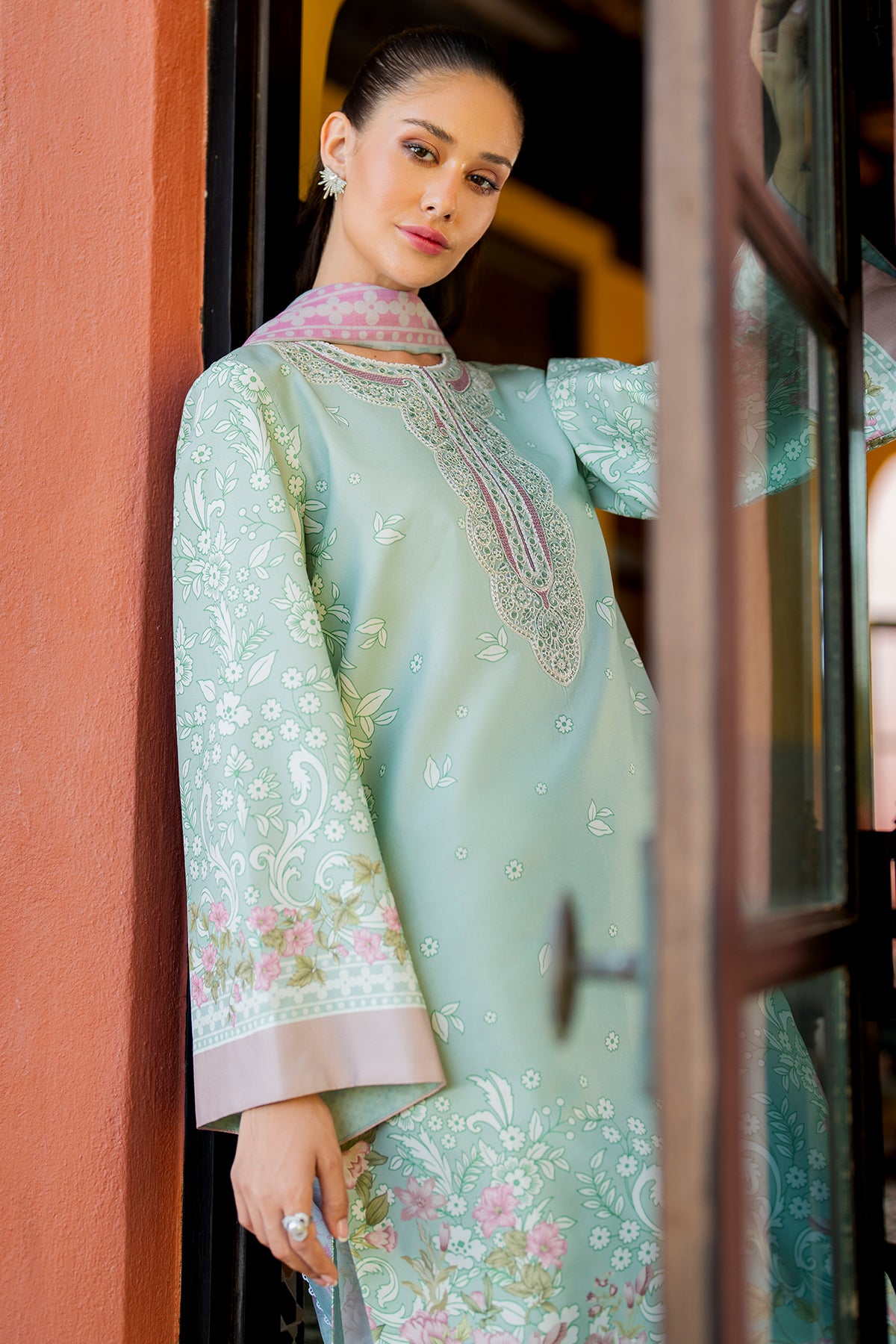 EMBROIDERED LAWN USE-9222