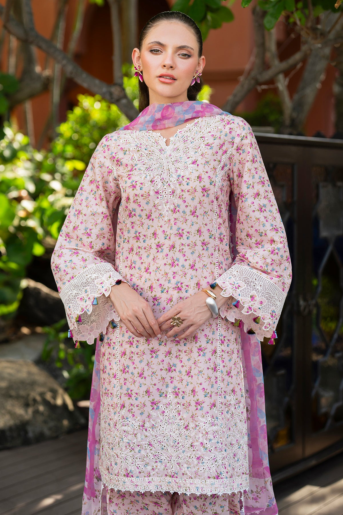 EMBROIDERED LAWN USE-9223