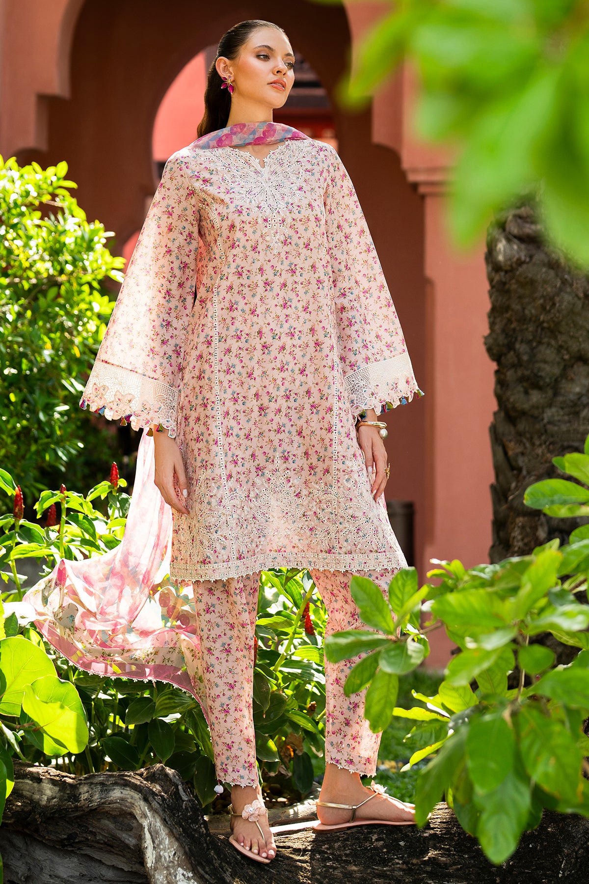 EMBROIDERED LAWN USE-9223