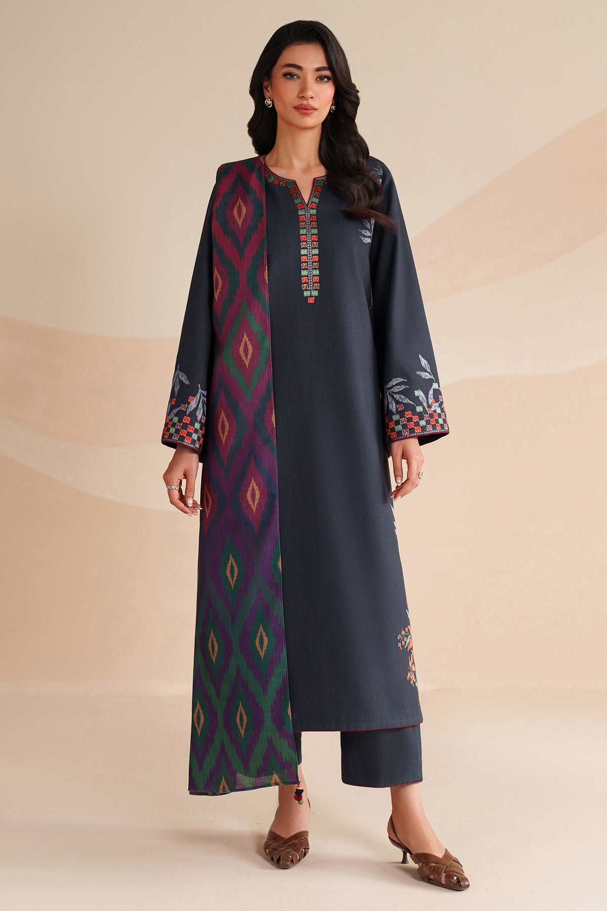 EMBROIDERED KHADDAR UW-0226