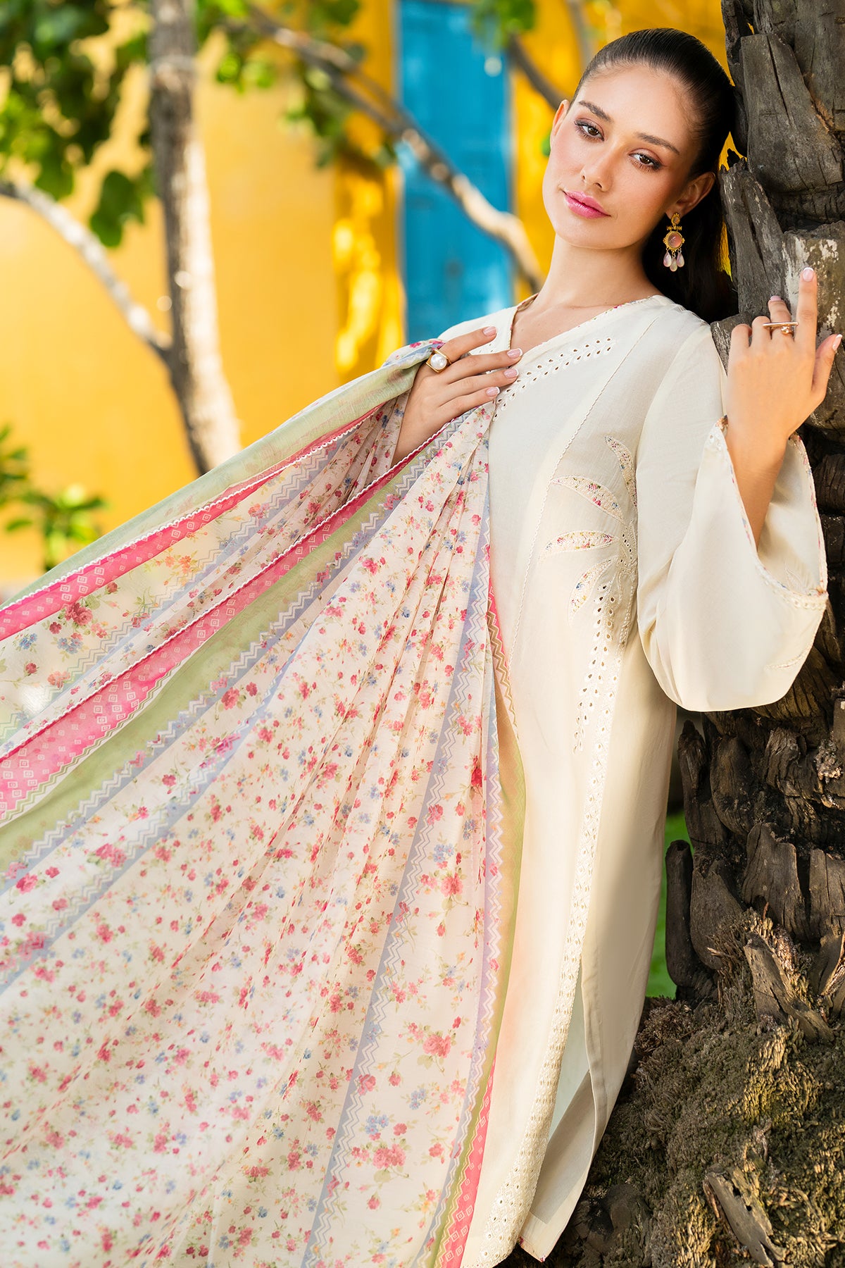 EMBROIDERED LAWN USE-9225