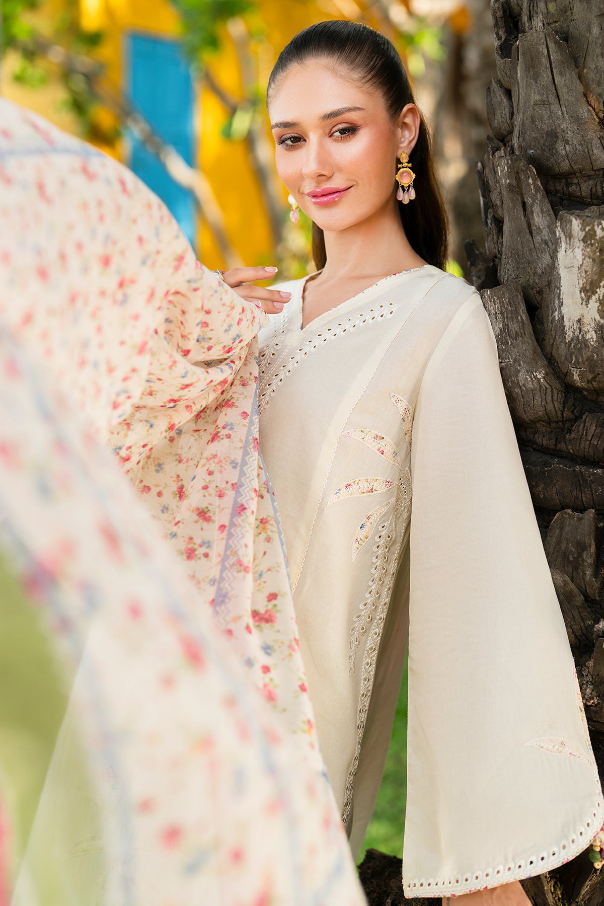 EMBROIDERED LAWN USE-9225