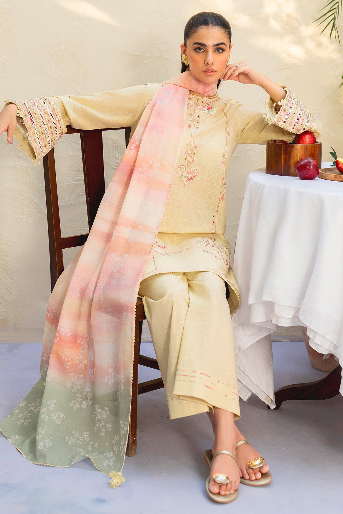 EMBROIDERED SLUB LAWN USE-9210