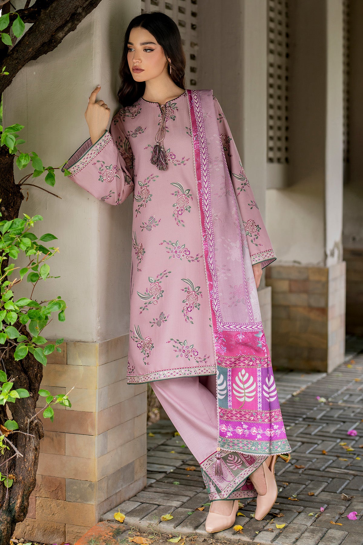 EMBROIDERED KHADDAR UW-0054
