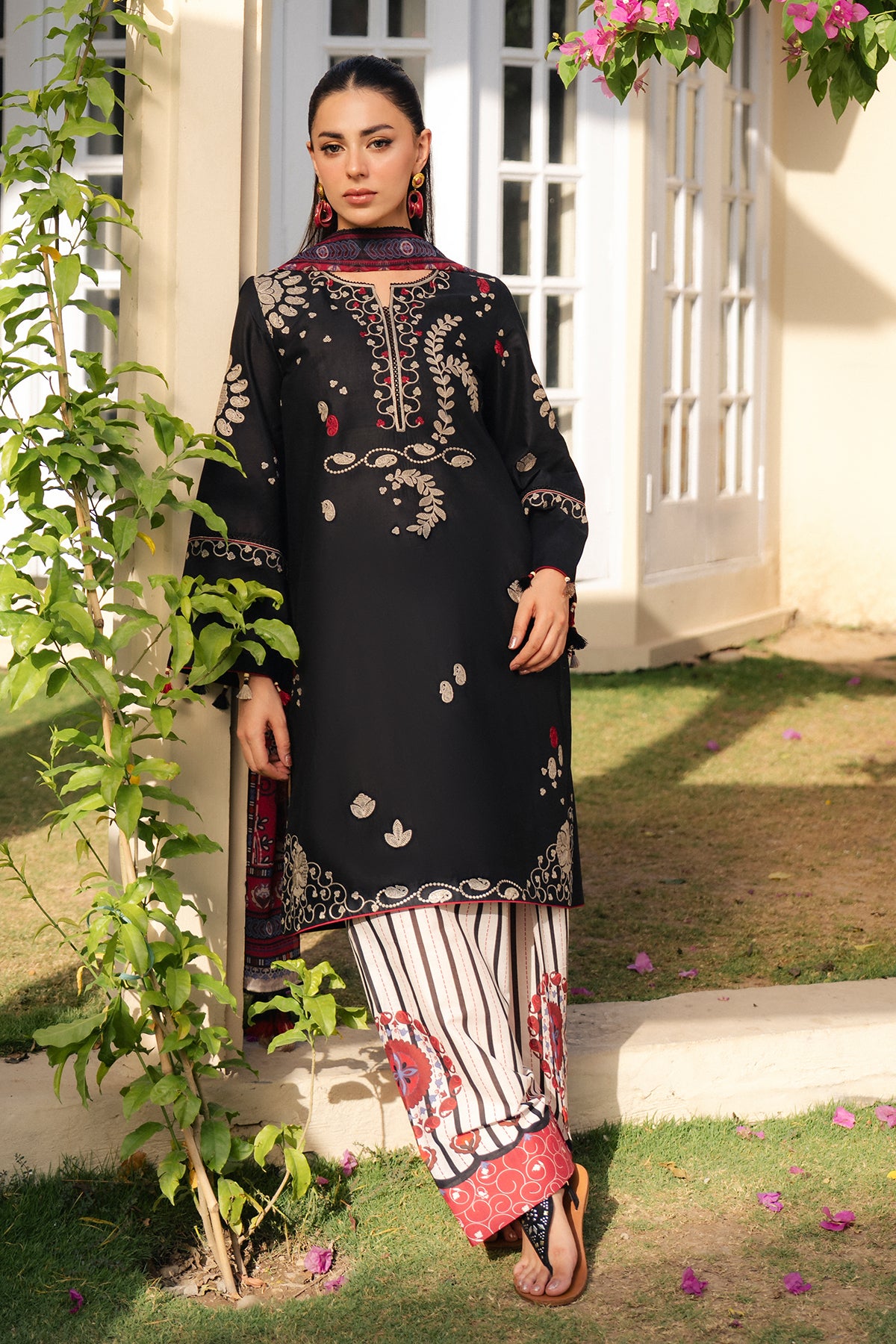 EMBROIDERED LAWN RTW-1326