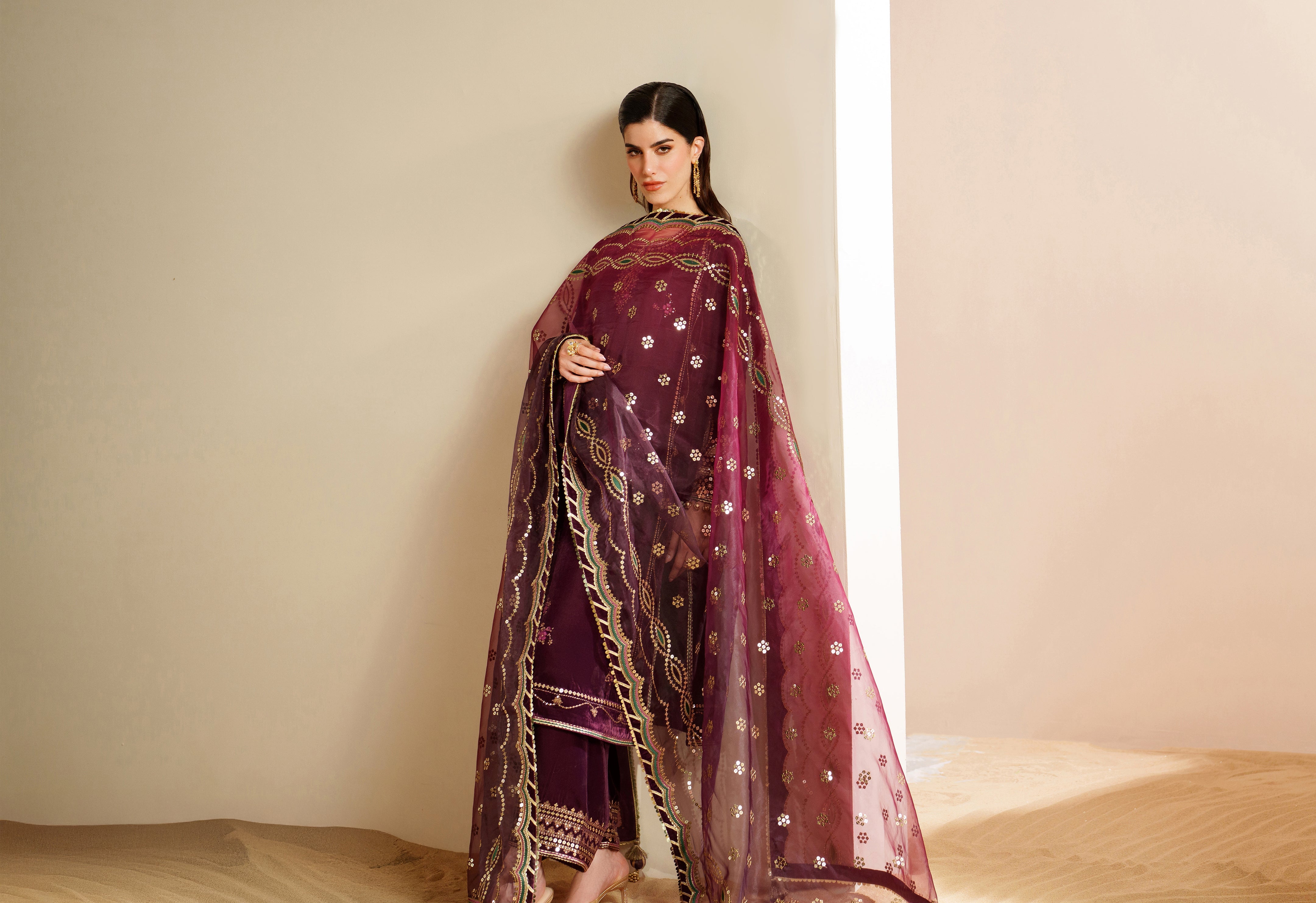 Velvet for Barat vs. Walima: Colour rules (Maroons vs. Pastels)