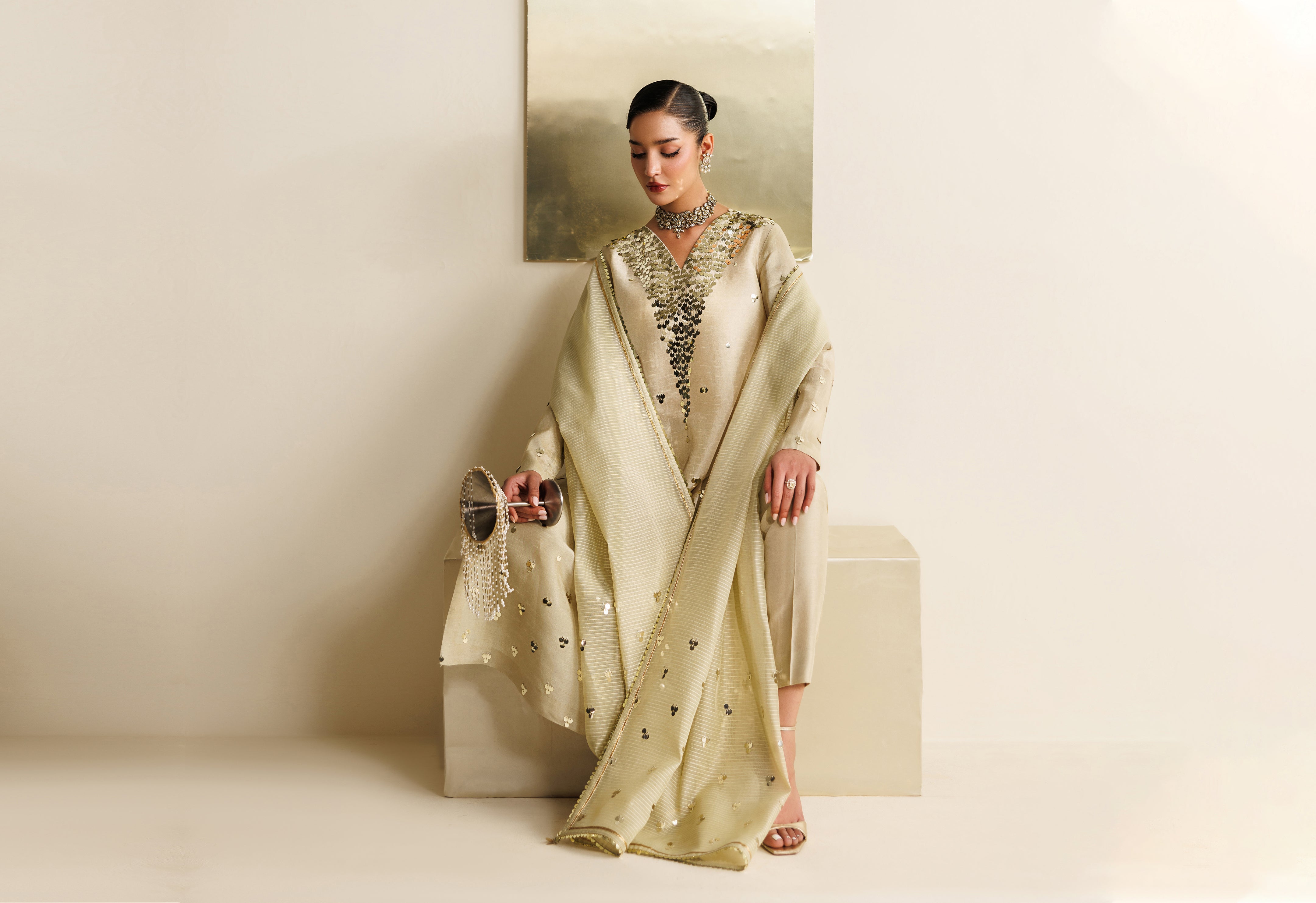 80g vs. 60g Raw Silk: Understanding Fabric Weight for Luxury Outfits