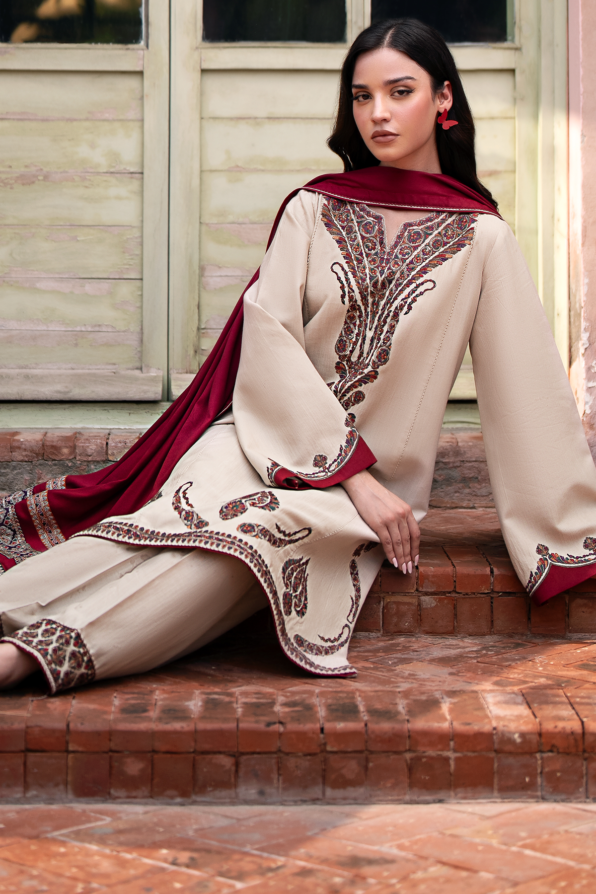 EMBROIDERED KHADDAR UW-0073