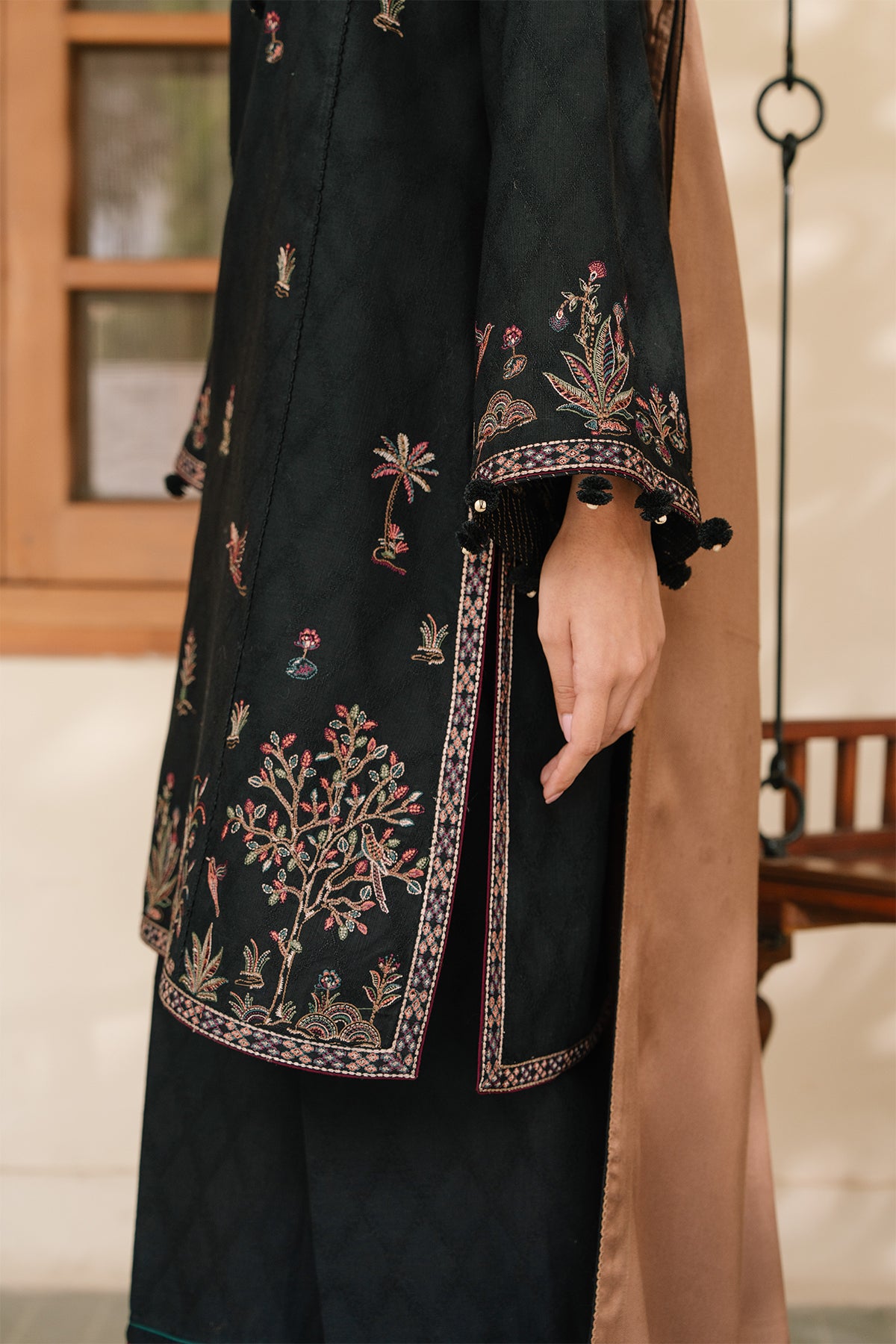 EMBROIDERED JACQUARD KHADDAR UW-0126