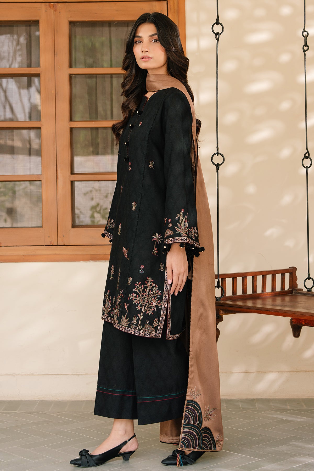 EMBROIDERED JACQUARD KHADDAR UW-0126